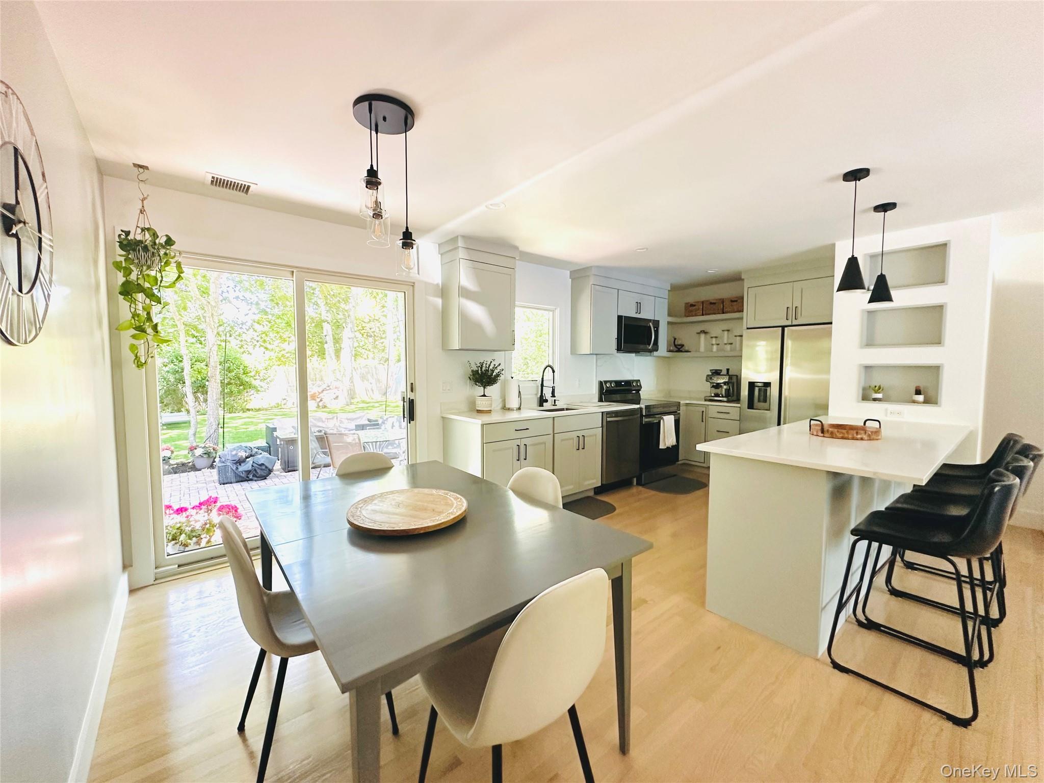 45 Yale Drive – For Rent photo 2