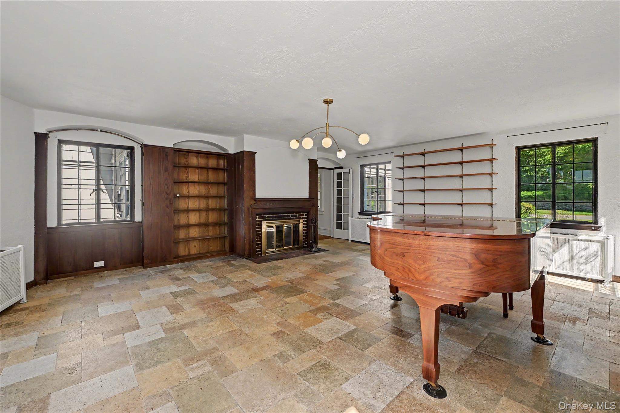 53 Cortlandt Avenue – For Rent photo 7