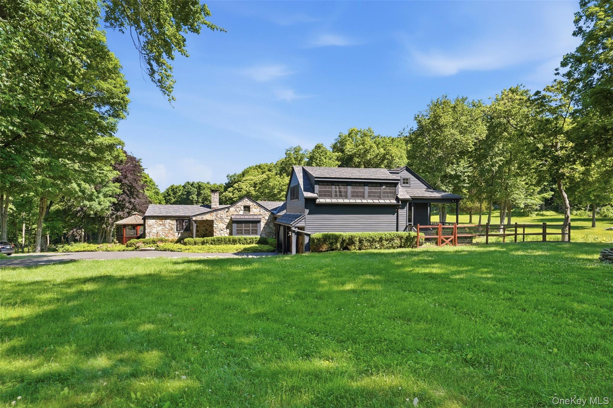 180 Dean Road – For Sale