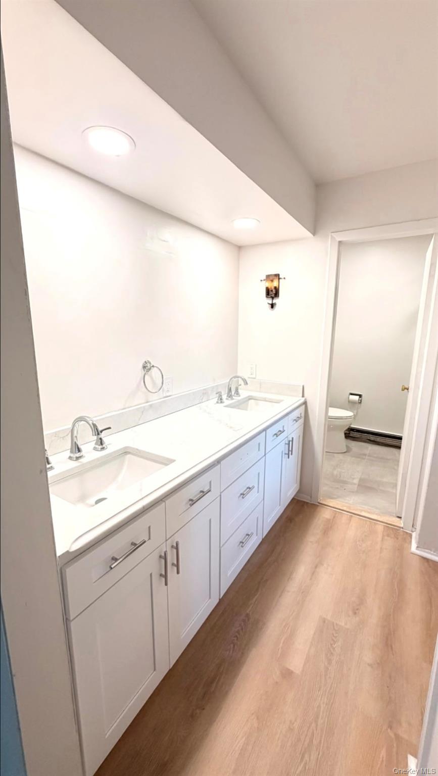 75 Greenway Close, Unit 75 photo 26