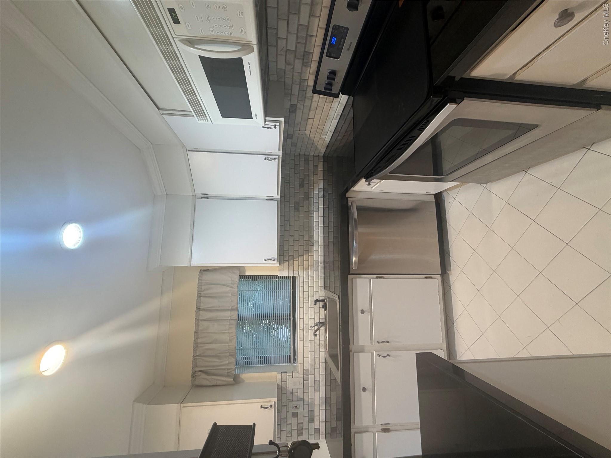 75 Greenway Close, Unit 75 photo 5
