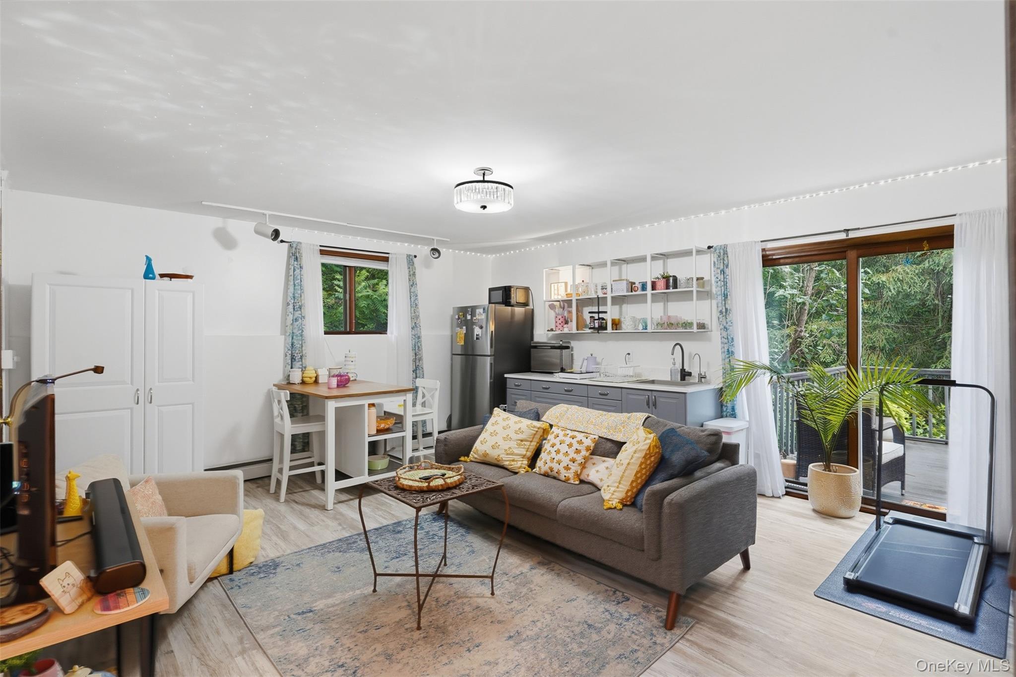 9 Roxanne Boulevard – For Sale photo 20
