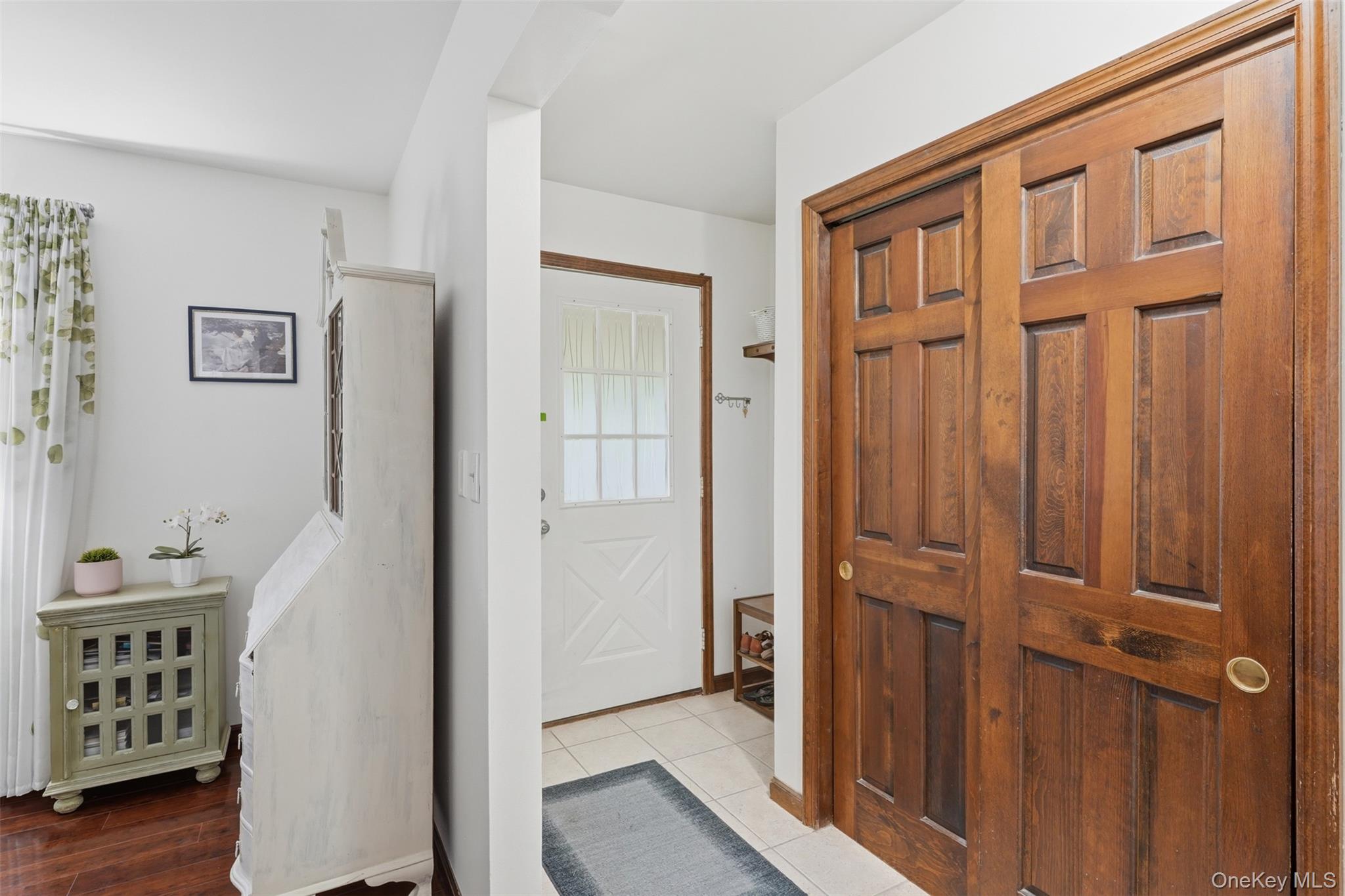9 Roxanne Boulevard – For Sale photo 3