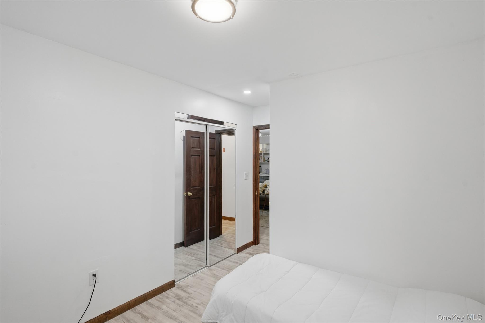 9 Roxanne Boulevard – For Sale photo 32