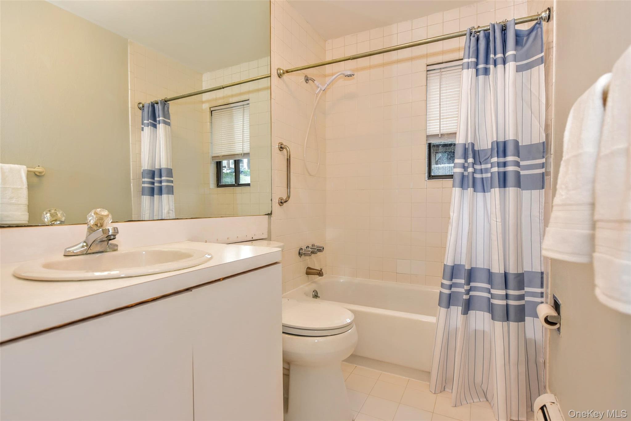 376 Country Club Lane – For Sale photo 10