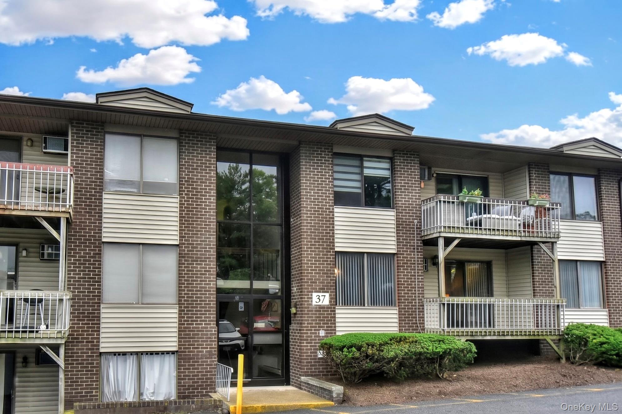 376 Country Club Lane – For Sale