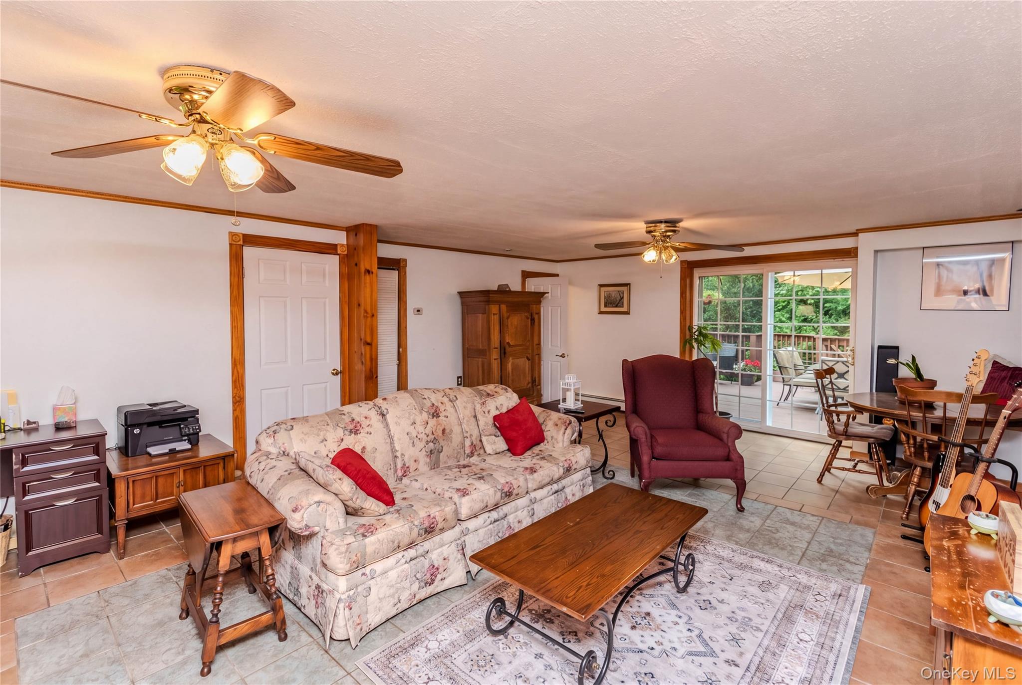 7 Colleen Lane – For Sale photo 10