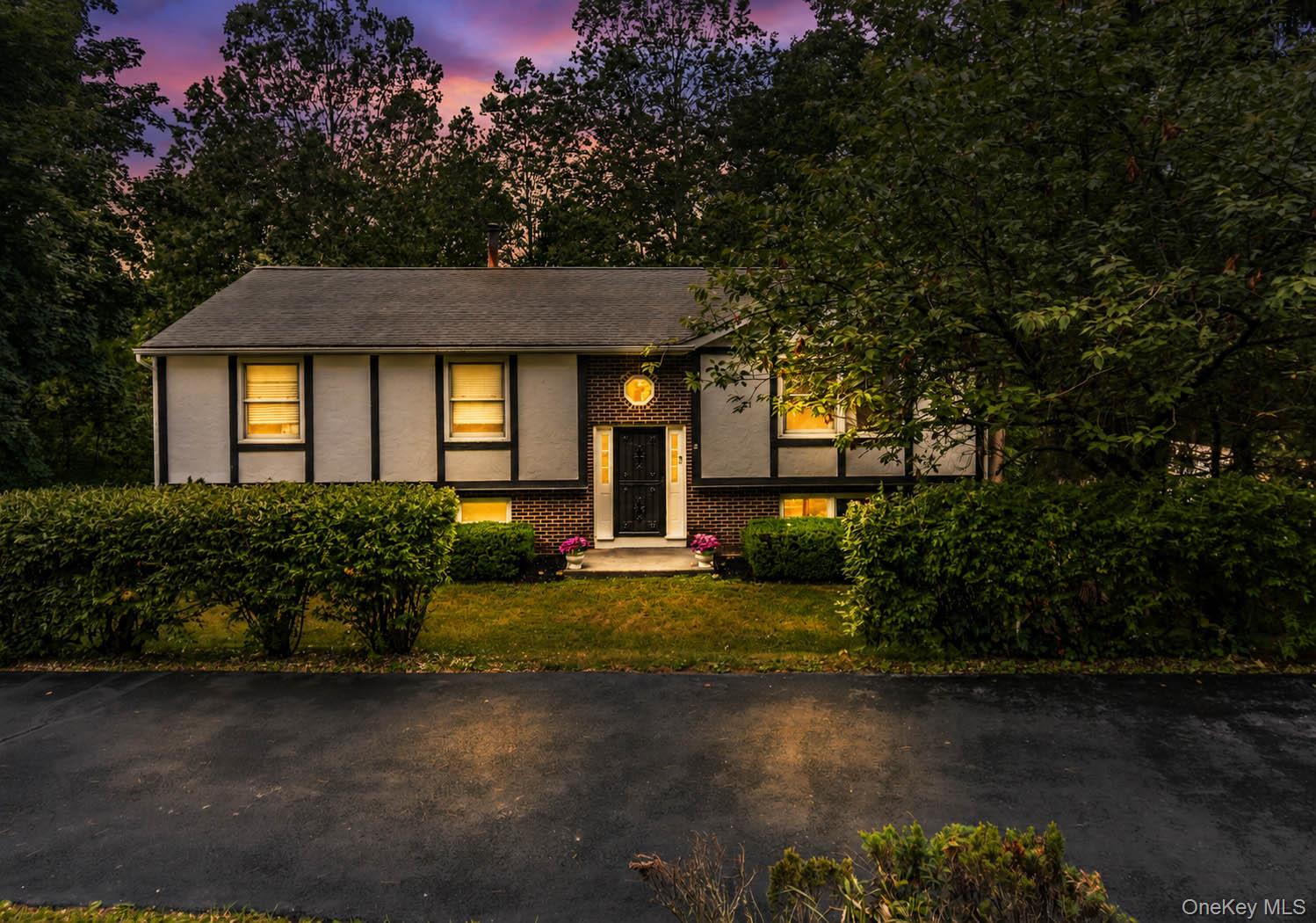 7 Colleen Lane – For Sale photo 40