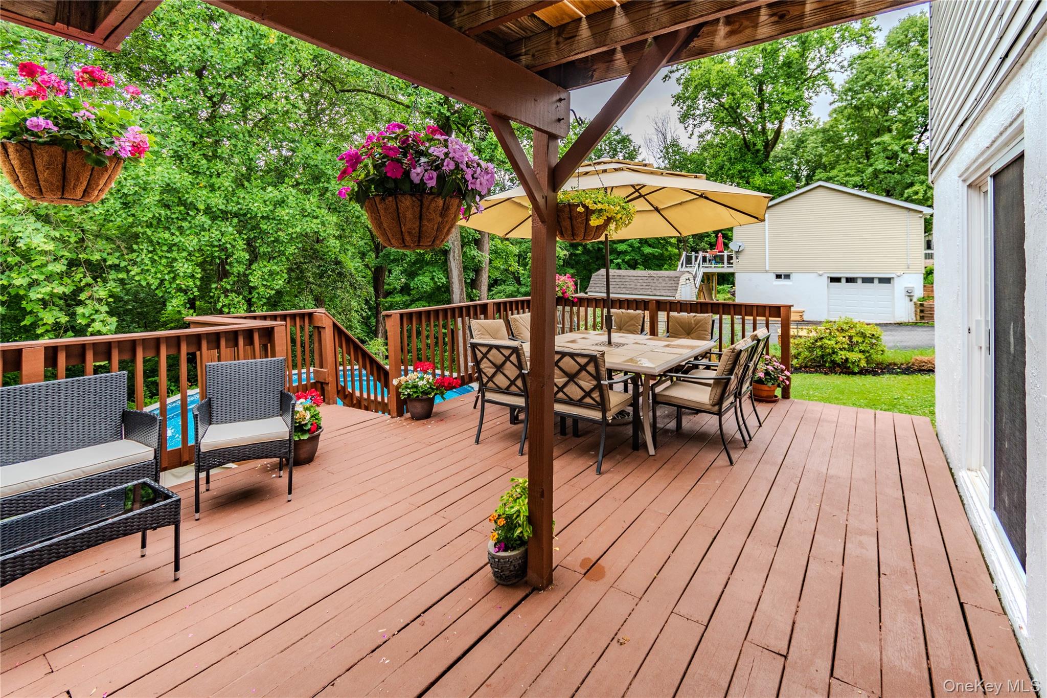7 Colleen Lane – For Sale photo 32
