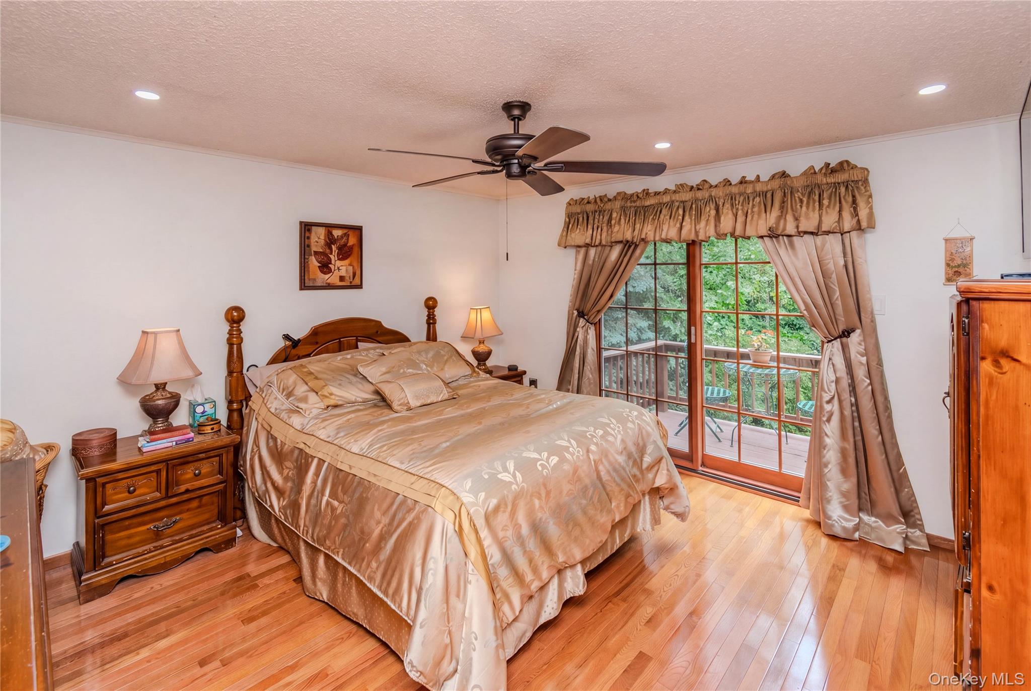 7 Colleen Lane – For Sale photo 4
