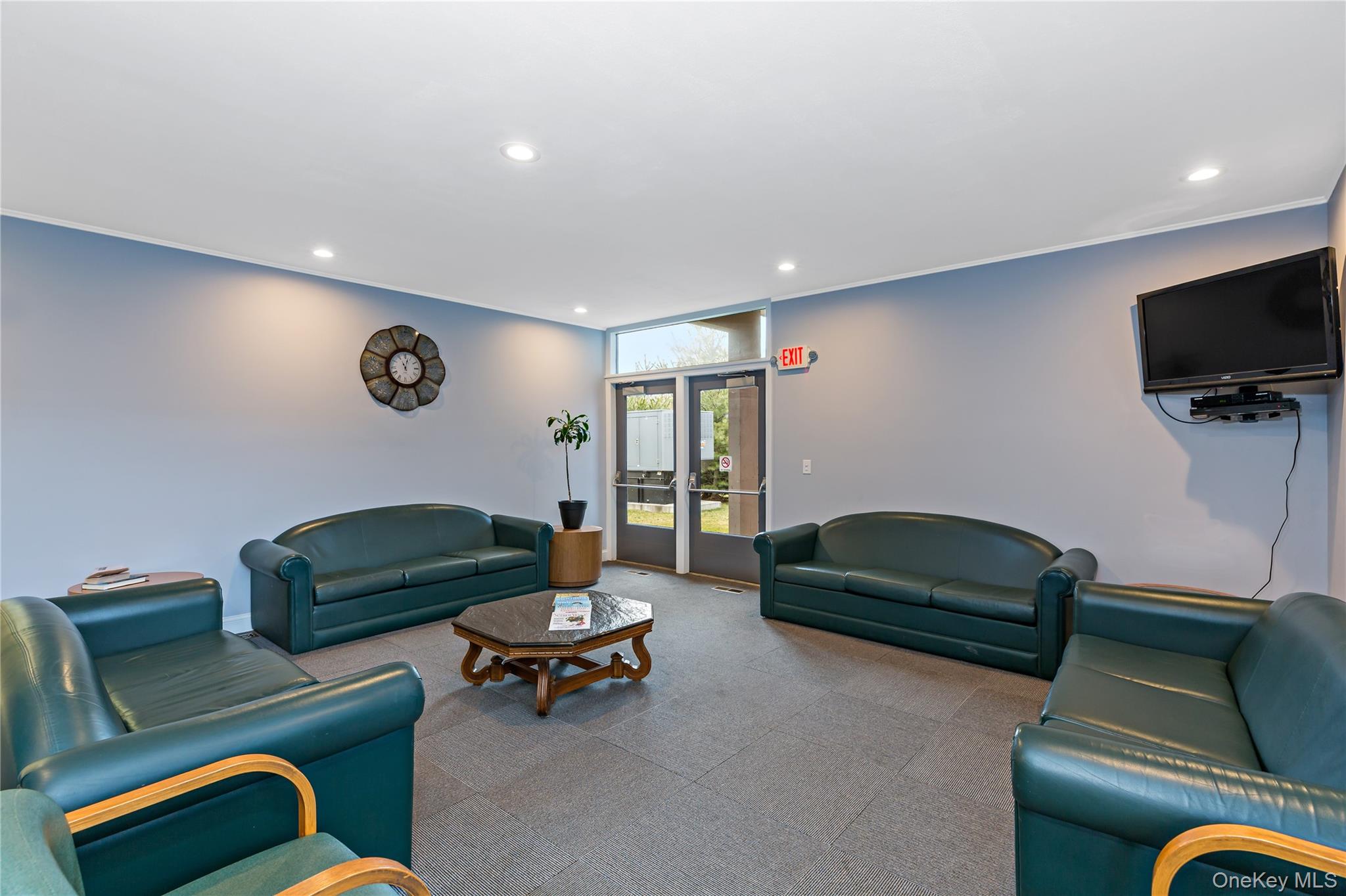 27 Walden Court, Unit J photo 24