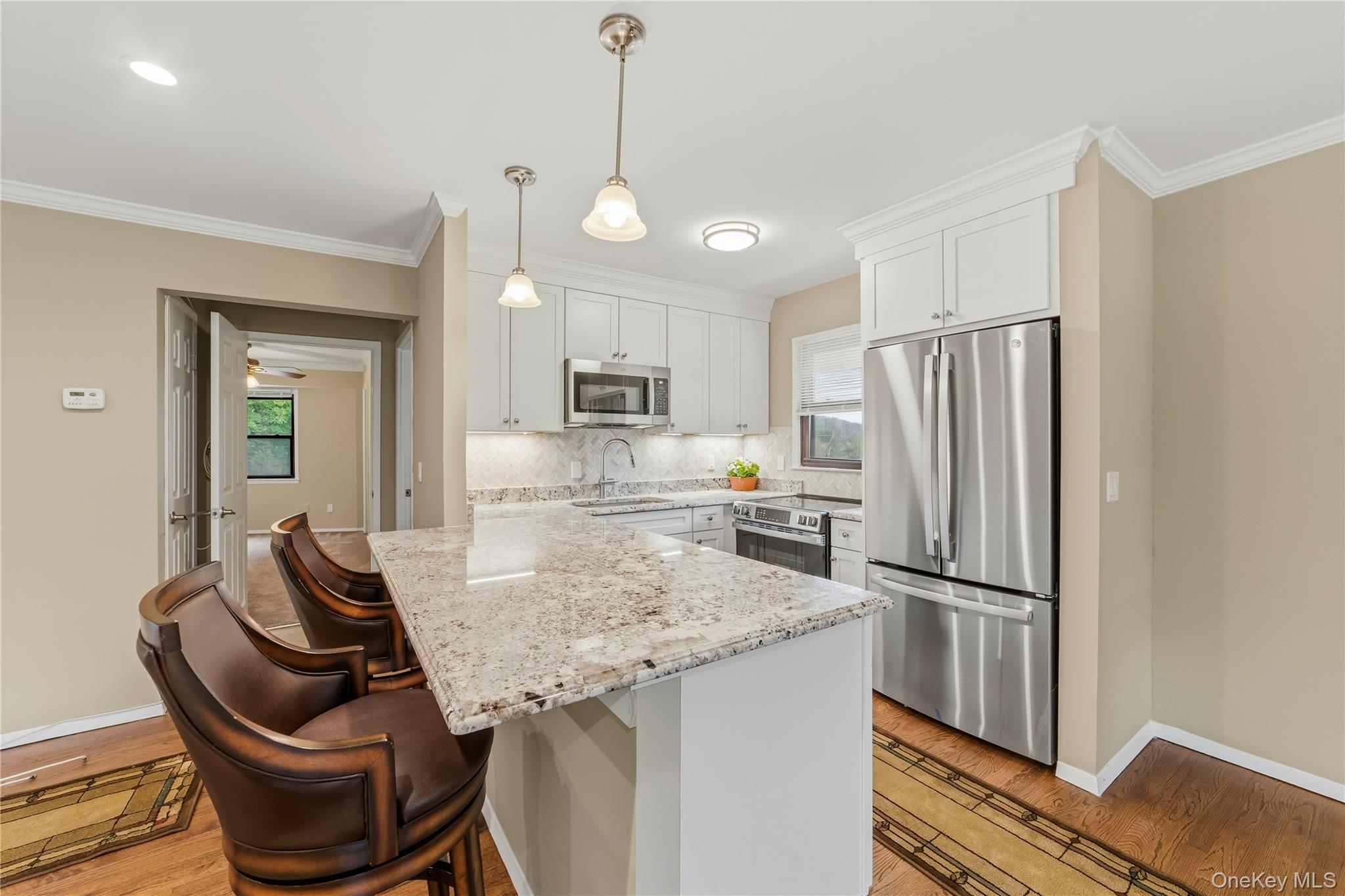 27 Walden Court, Unit J photo 11