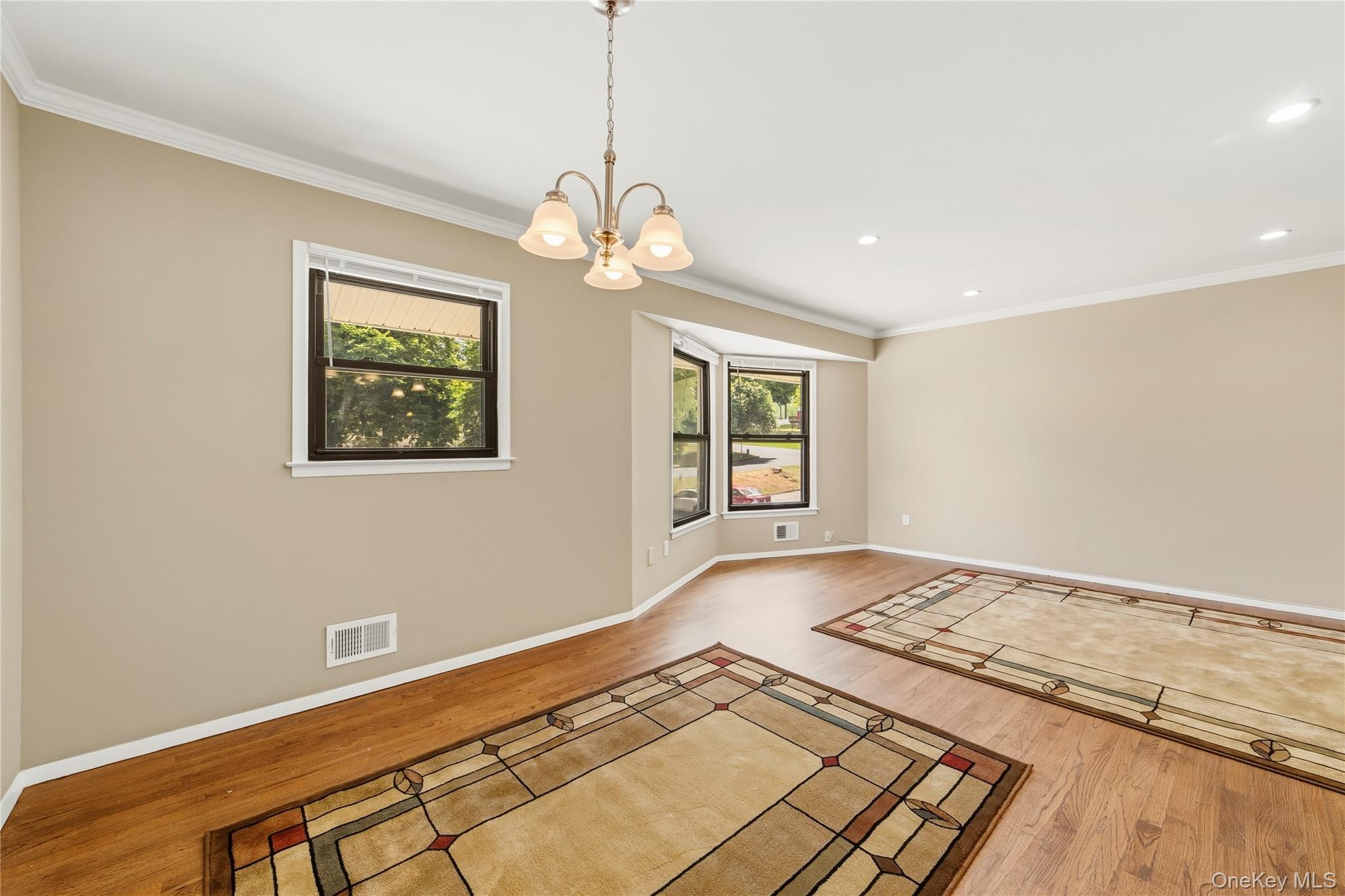 27 Walden Court, Unit J photo 8