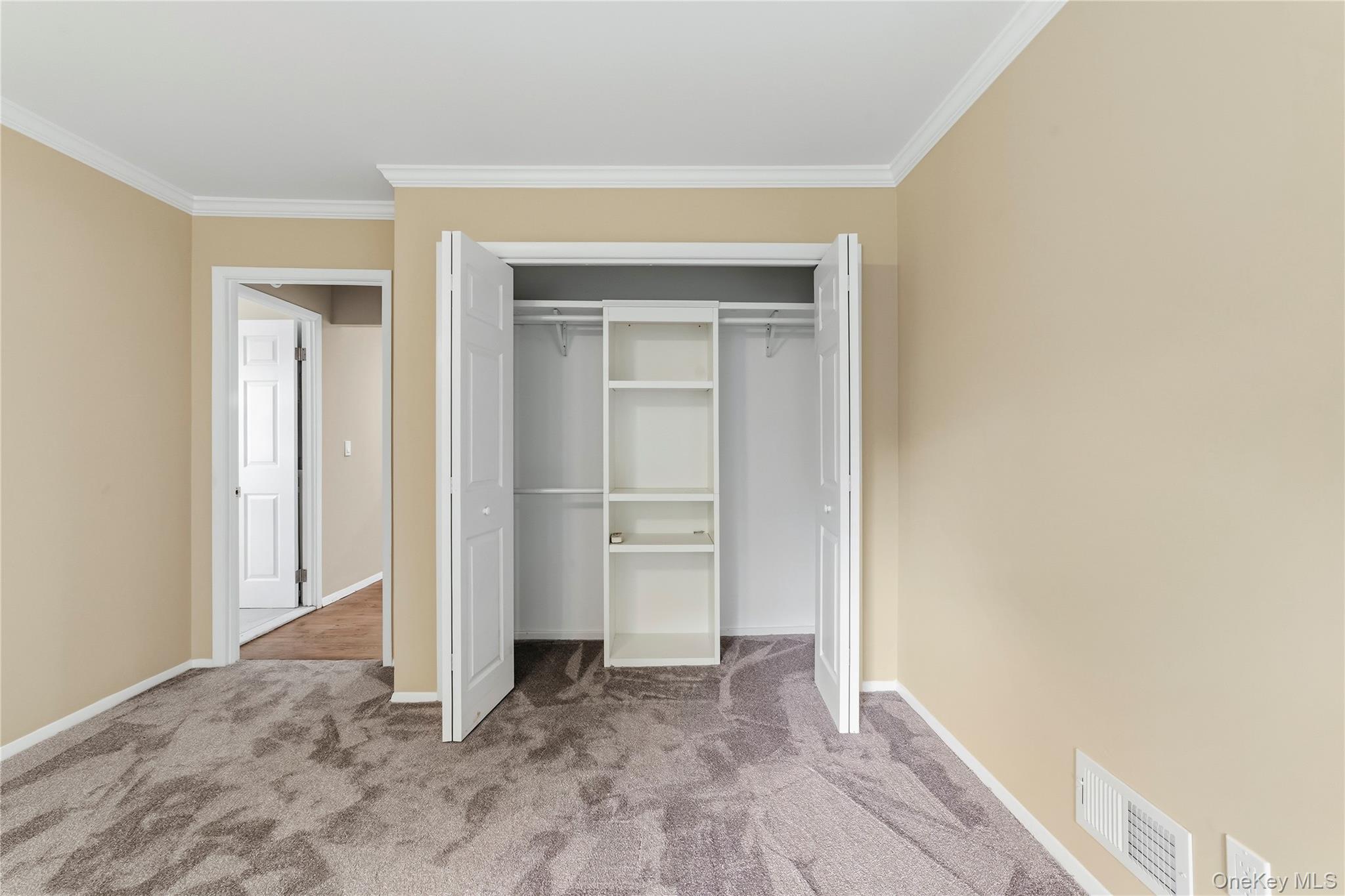 27 Walden Court, Unit J photo 17