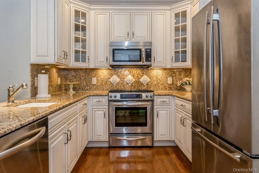1105 Roosevelt Way – For Rent photo 8