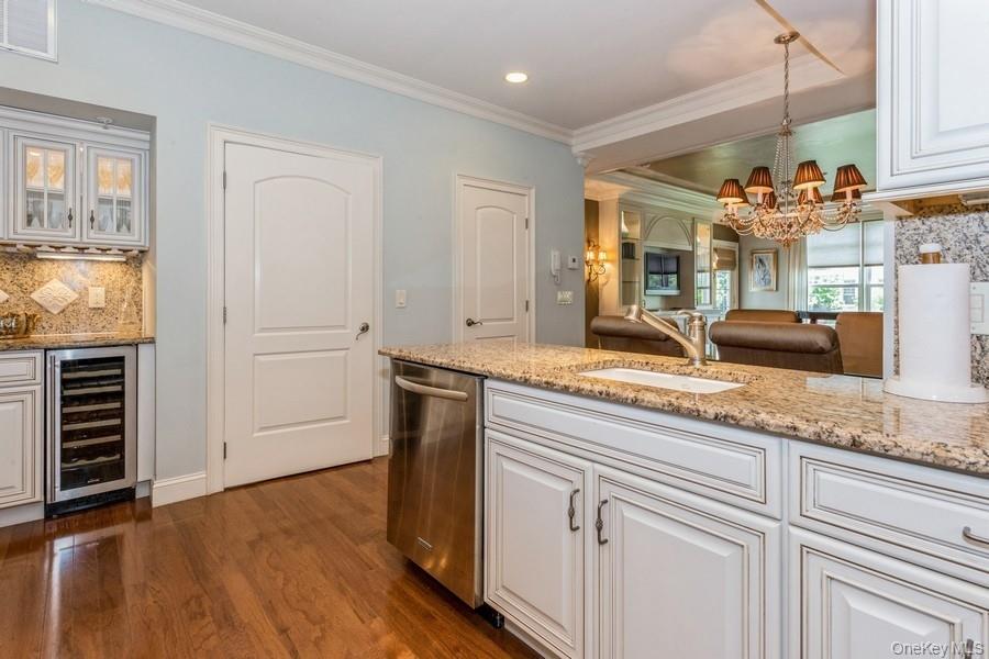 1105 Roosevelt Way – For Rent photo 10