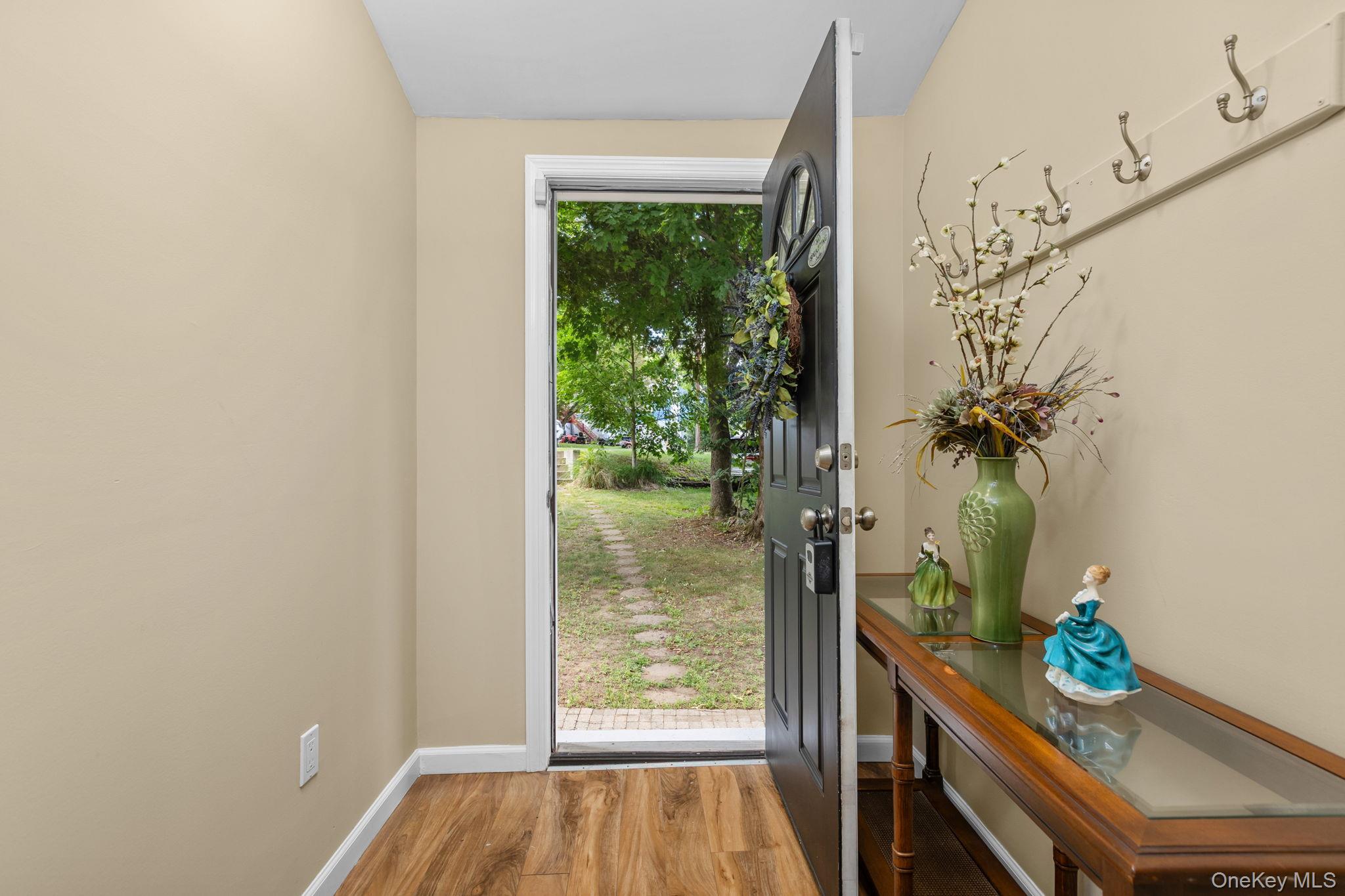 10 Batavia Road – For Sale photo 4