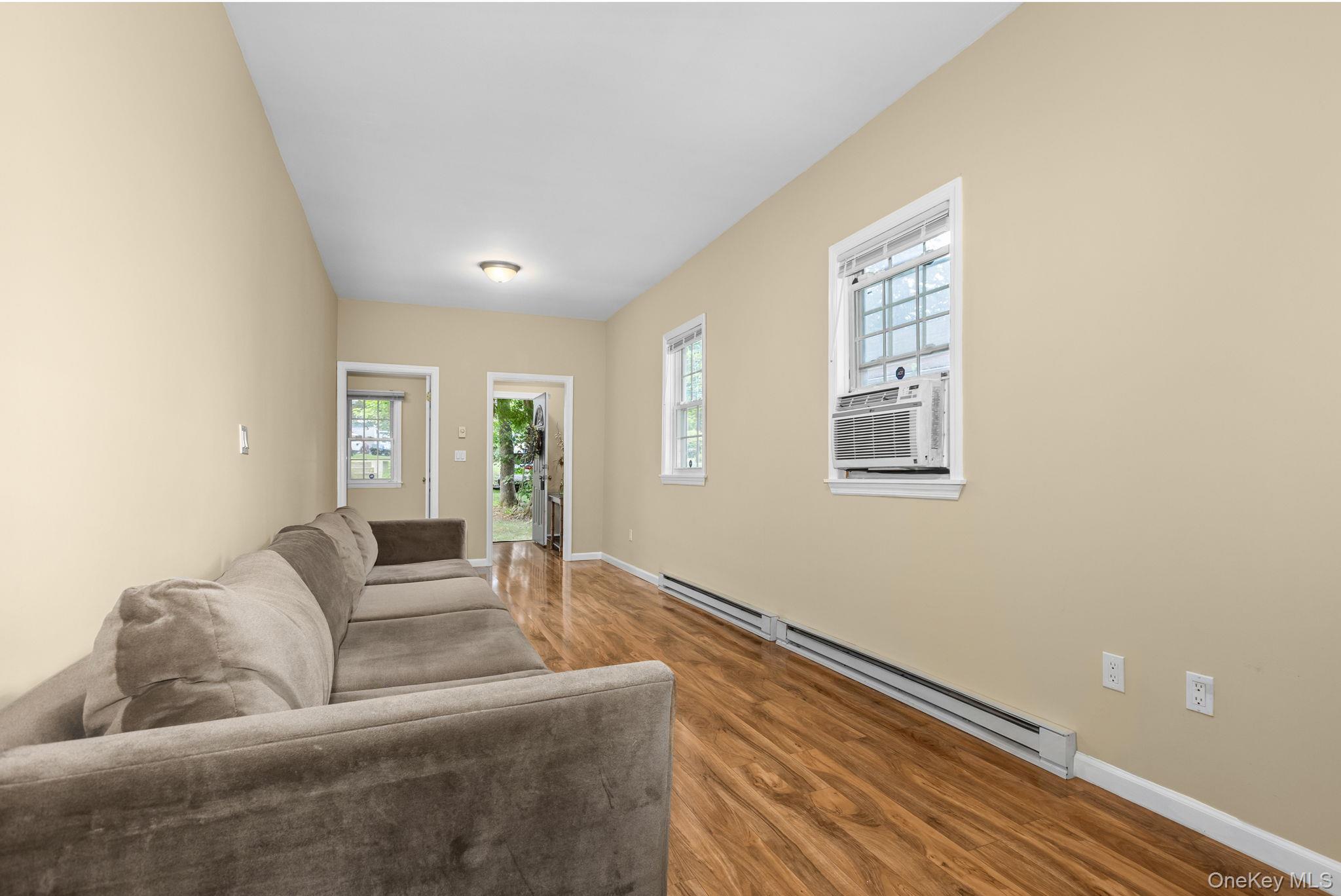 10 Batavia Road – For Sale photo 7