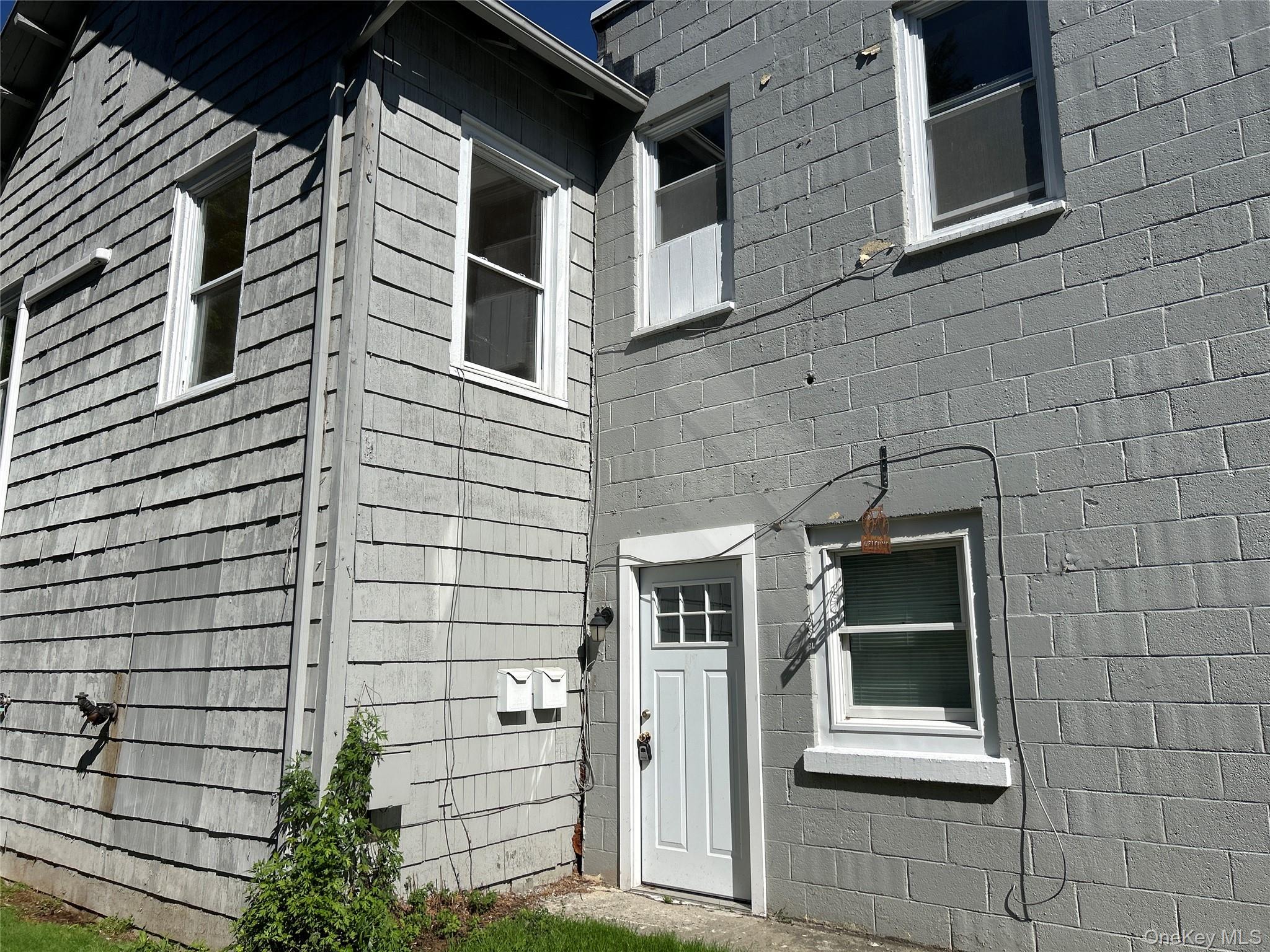 51 MECHANIC Street – For Rent