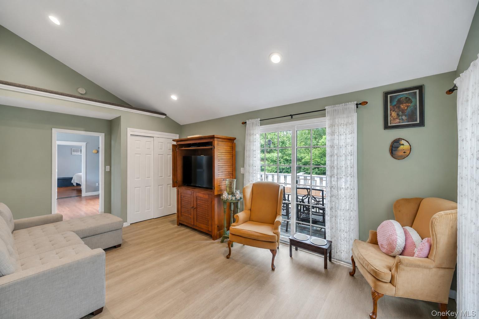 19 Joan Road – For Sale photo 30