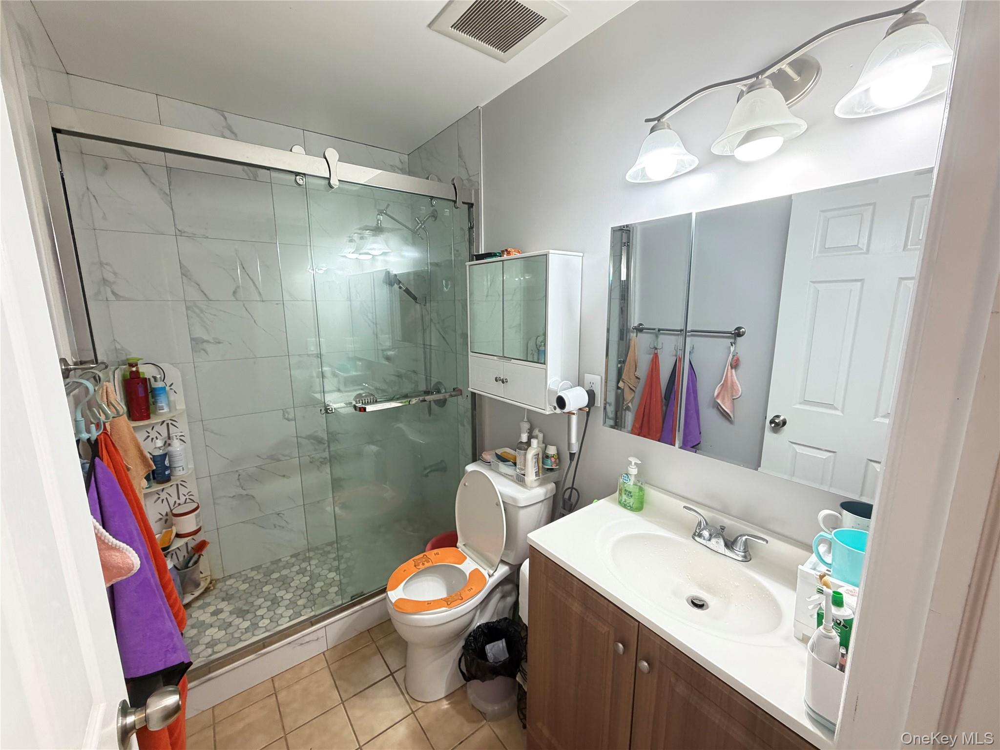 3-31 Endeavor Place, Unit B photo 7