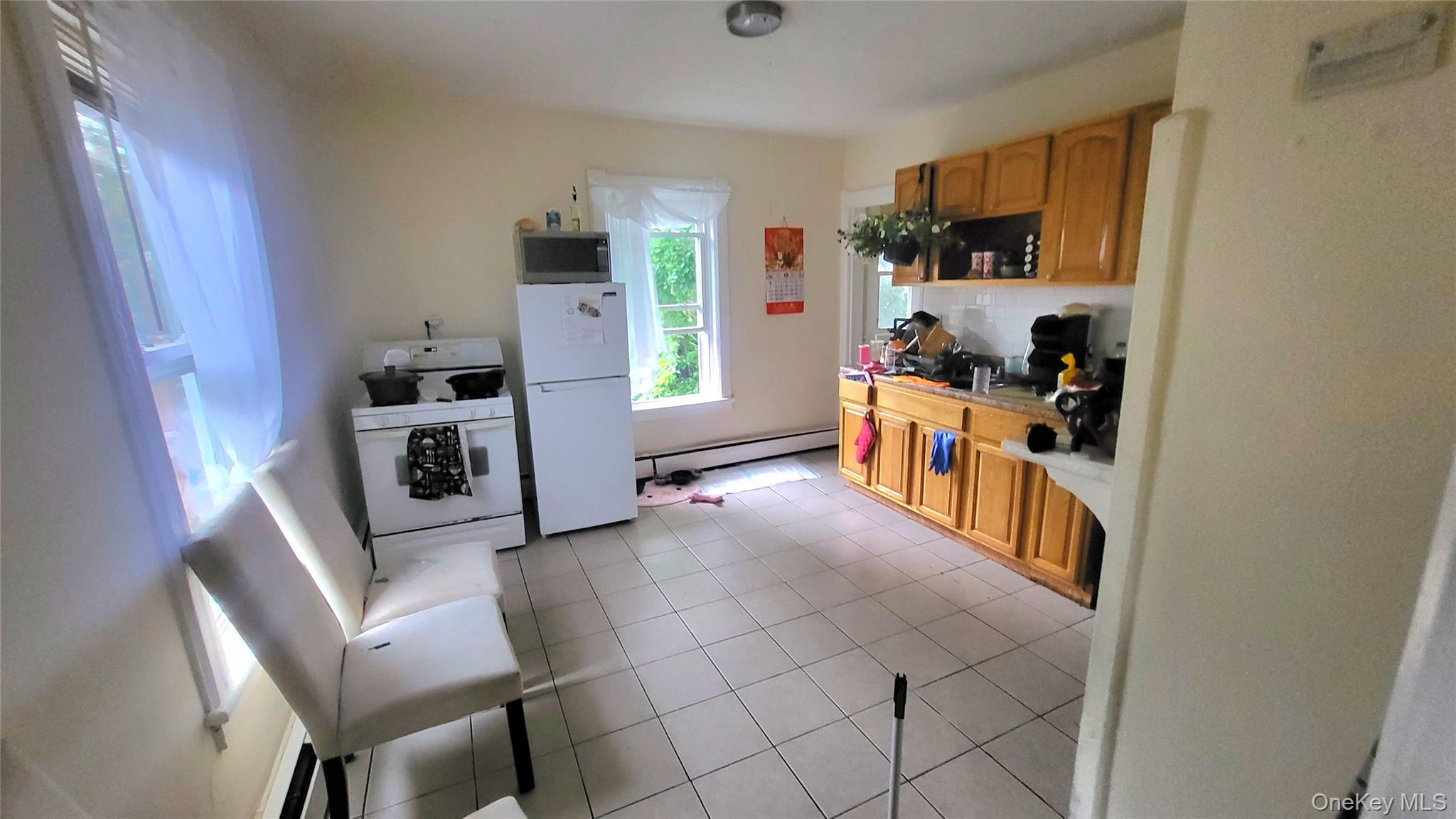 18 Grant Street – For Sale photo 2