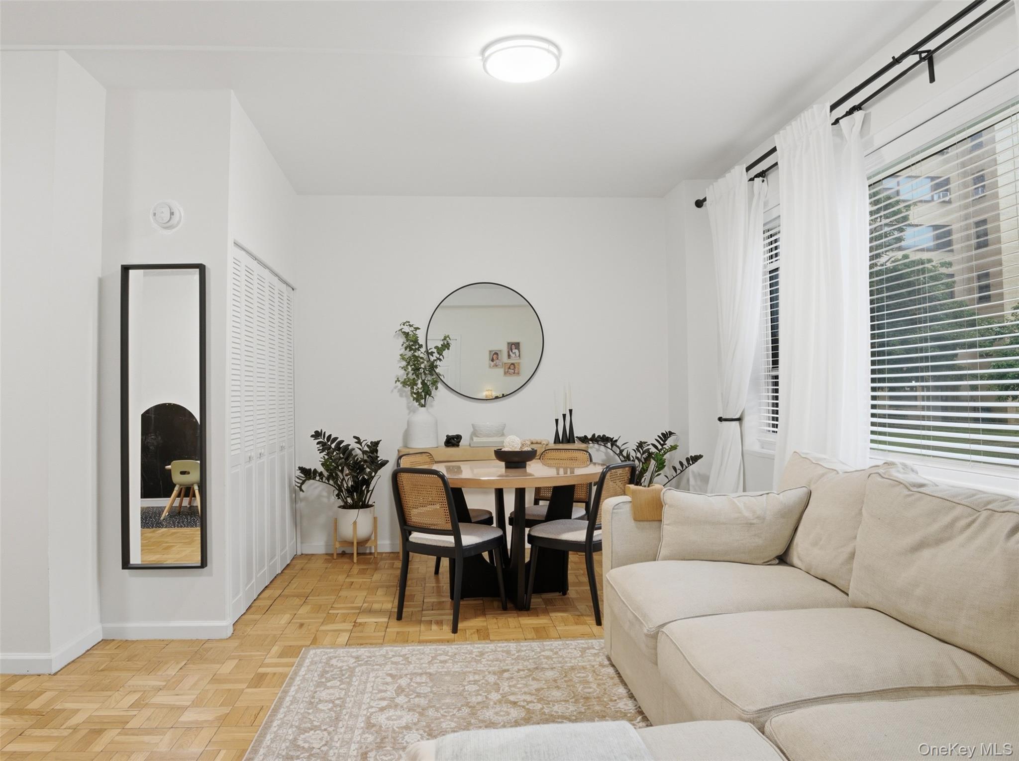 8 Fordham Hill Oval, Unit 1C photo 5
