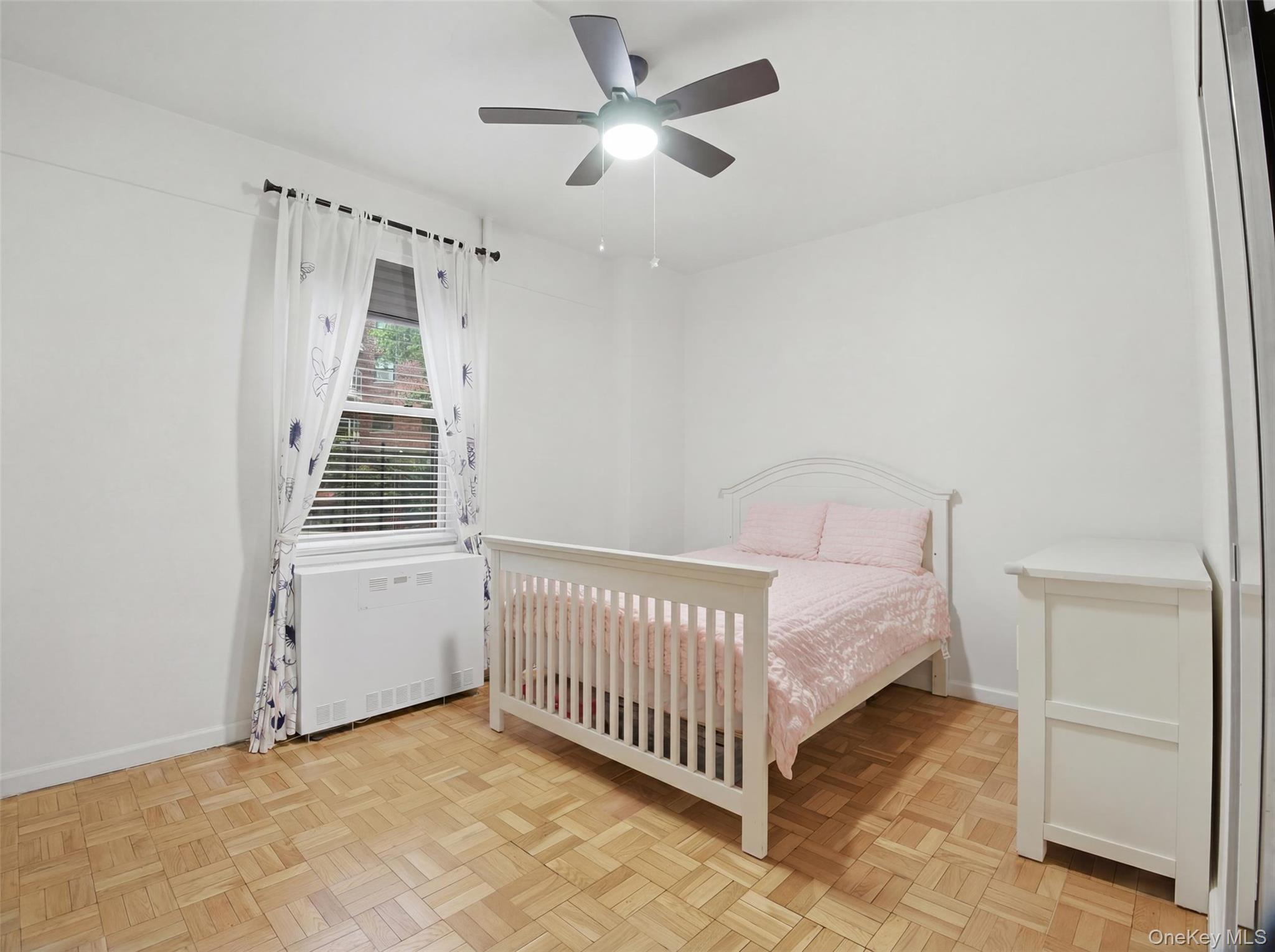 8 Fordham Hill Oval, Unit 1C photo 10