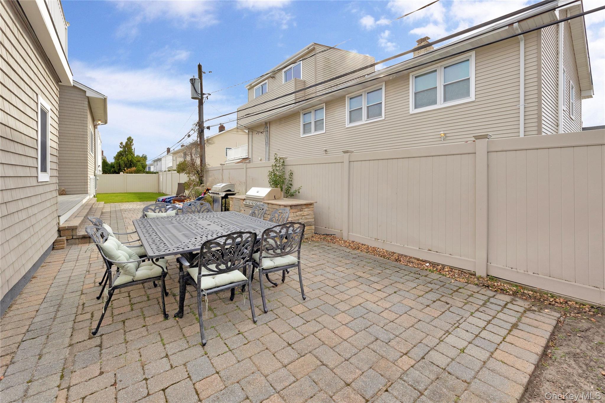 36 Prescott St – For Sale photo 6