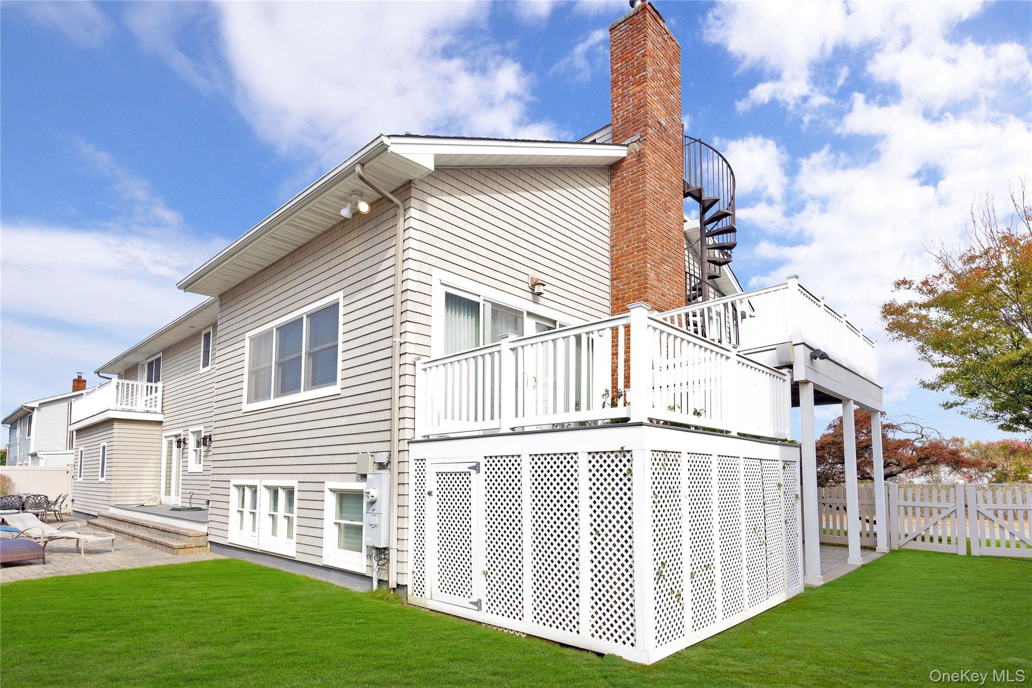 36 Prescott St – For Sale photo 8