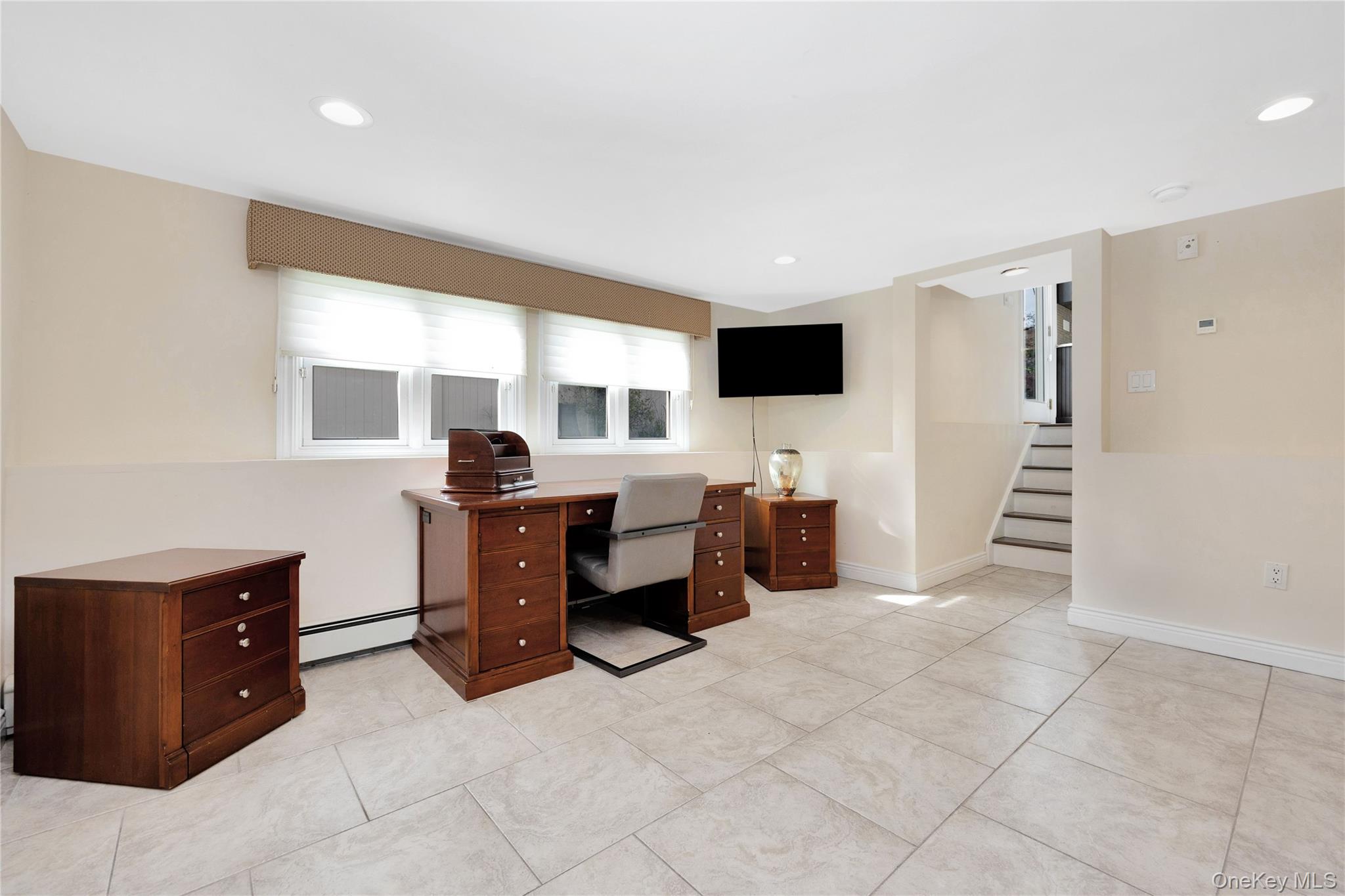 36 Prescott St – For Sale photo 22