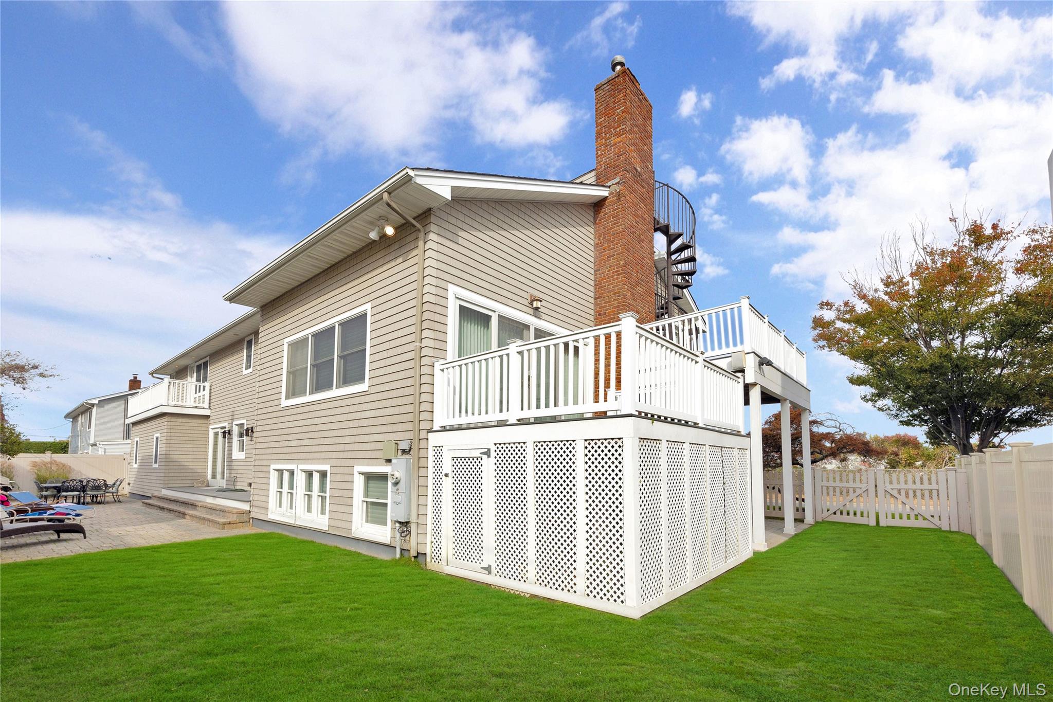 36 Prescott St – For Sale photo 4