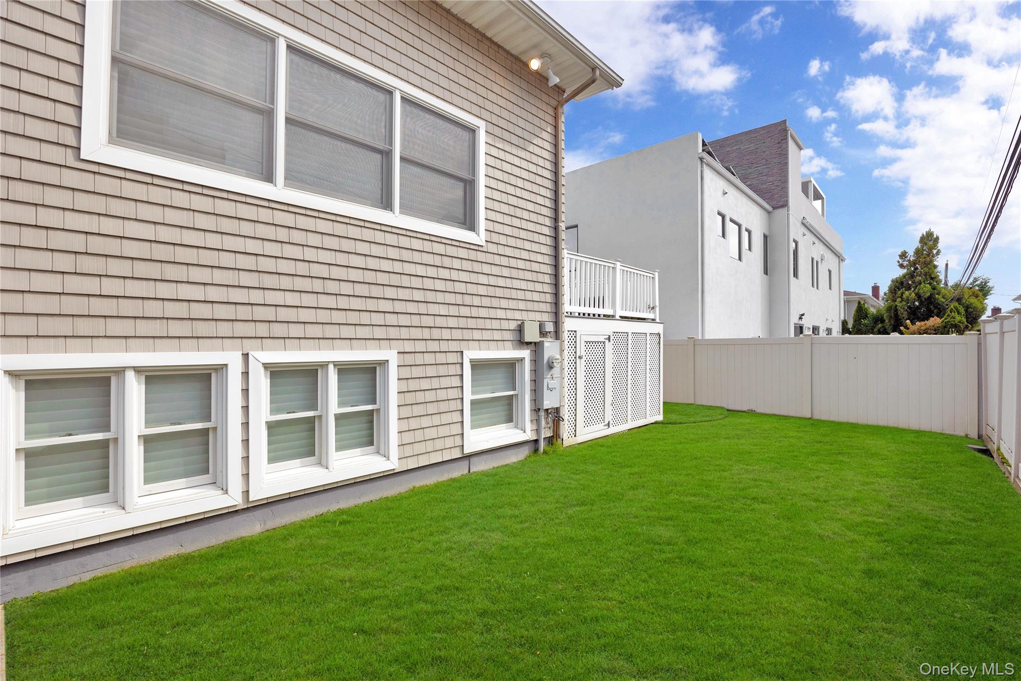36 Prescott St – For Sale photo 5