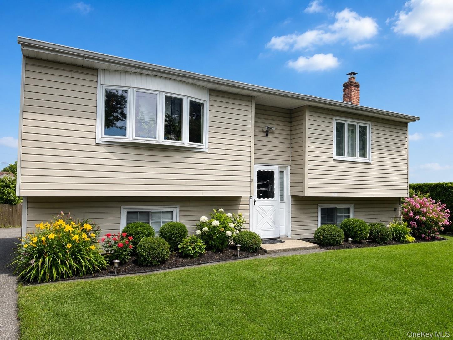 27 Pine Road – For Sale