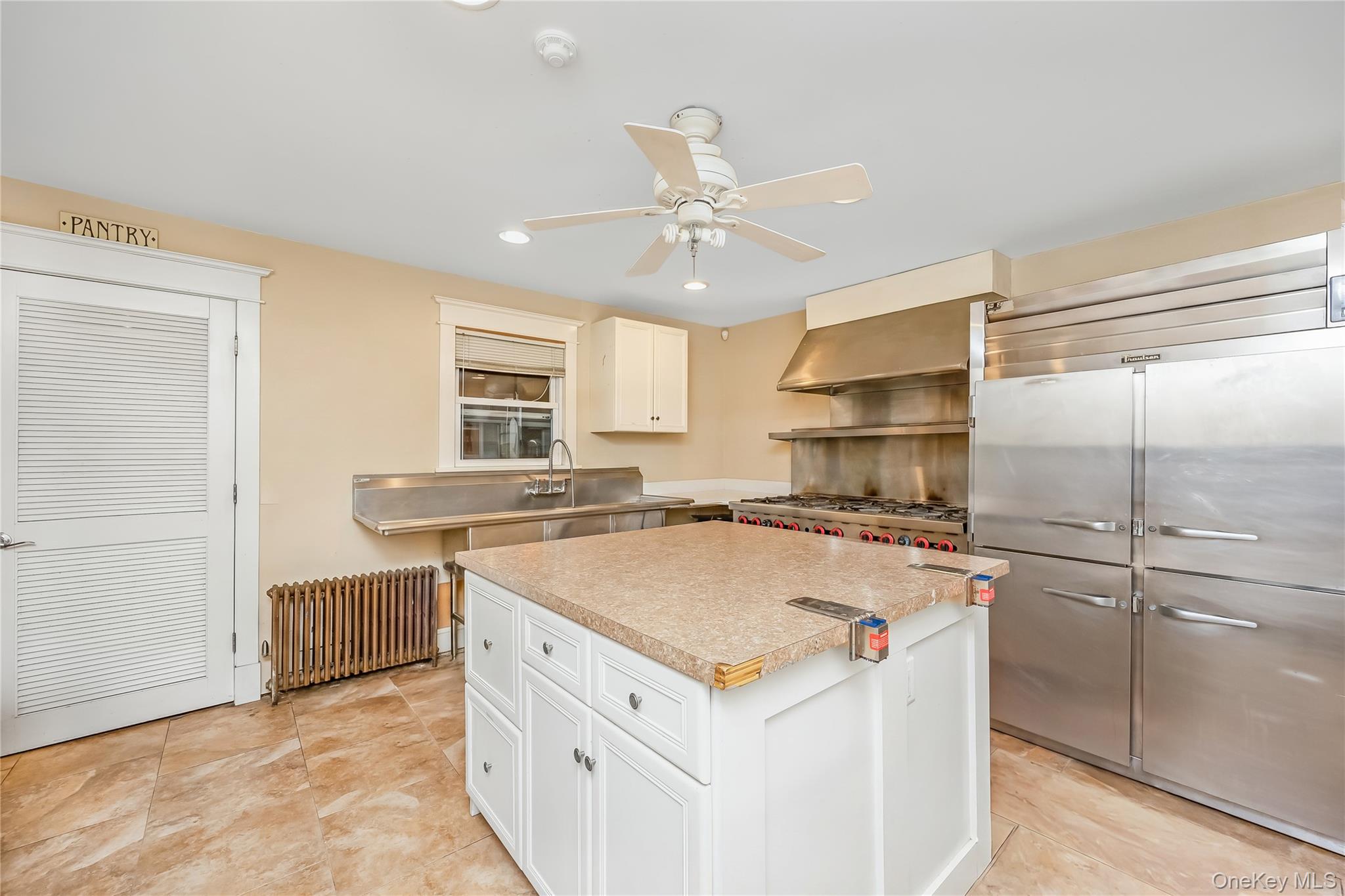645 Middle Country Road – For Sale photo 13