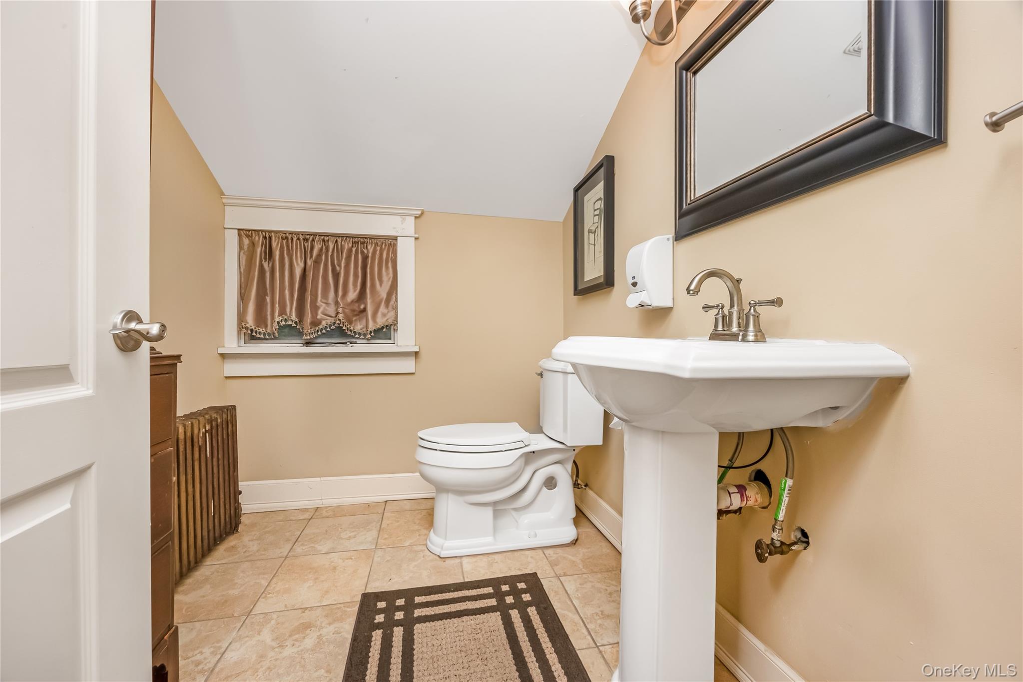 645 Middle Country Road – For Sale photo 21