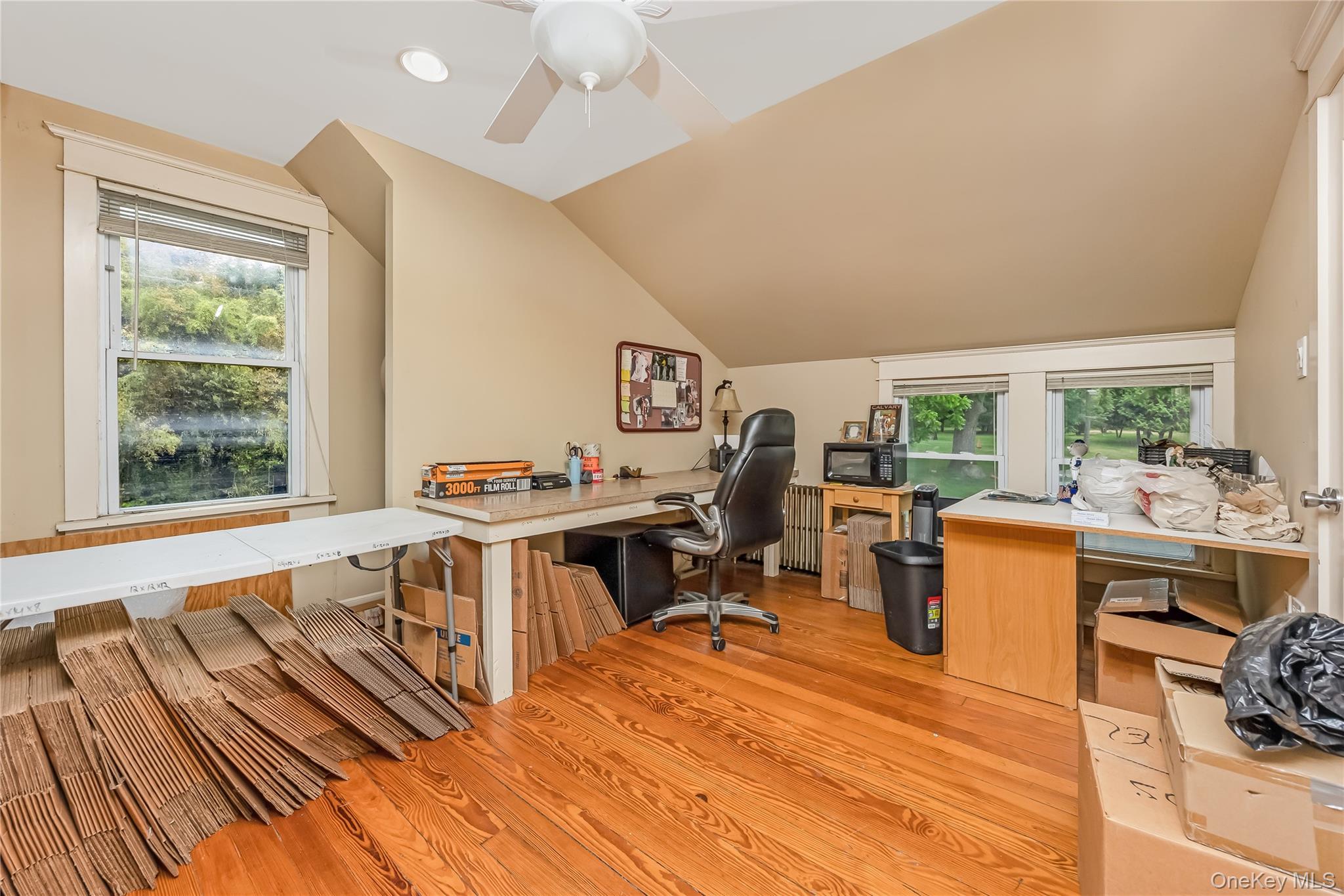 645 Middle Country Road – For Sale photo 17