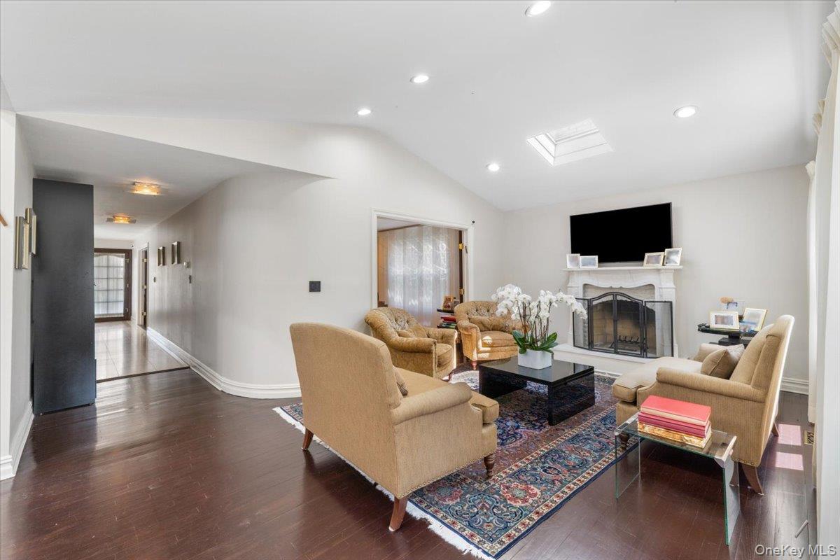 42 North Road – For Sale photo 13