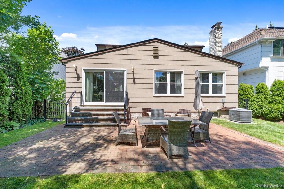 42 North Road – For Sale photo 38