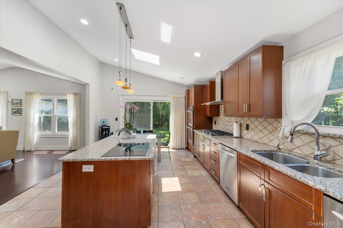 42 North Road – For Sale photo 16