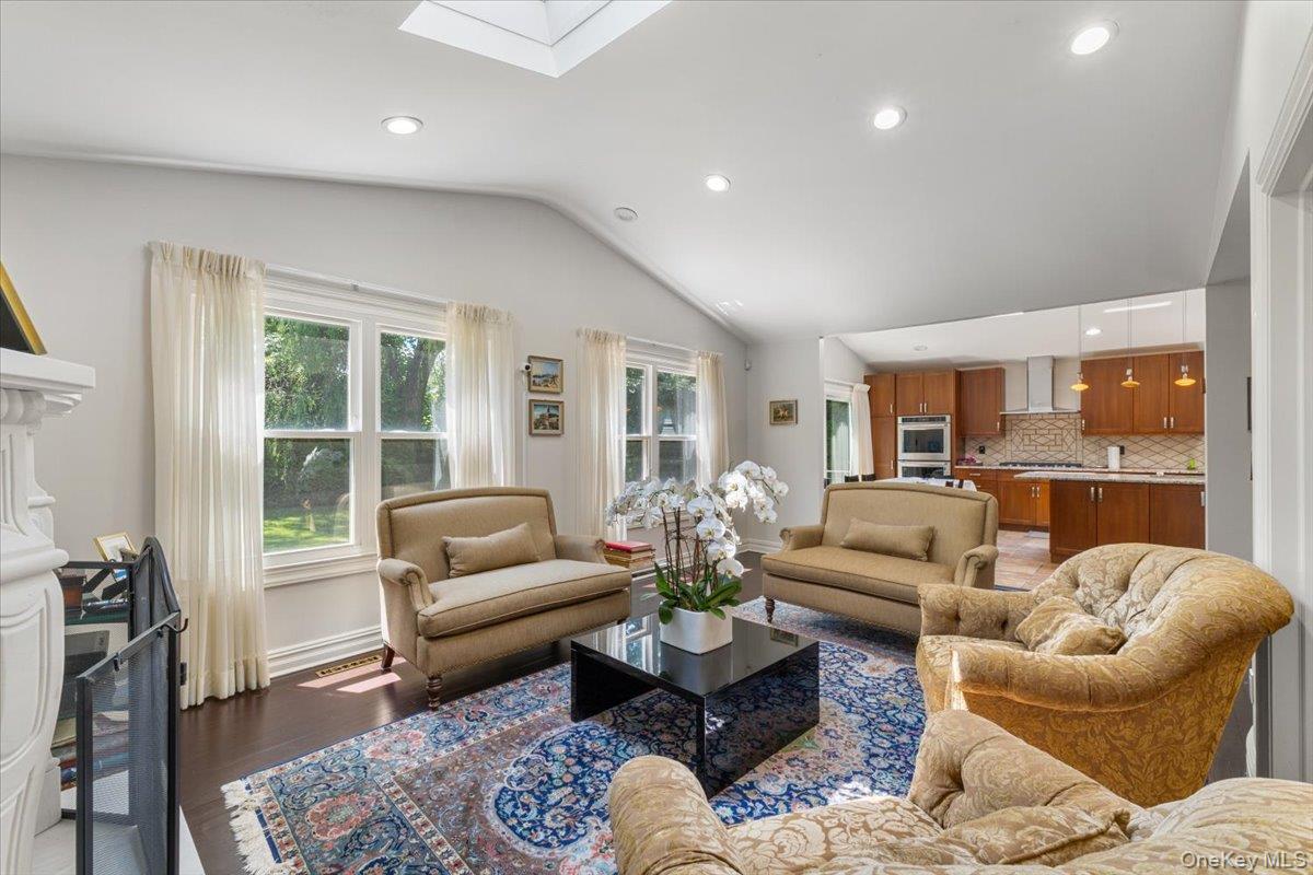 42 North Road – For Sale photo 12