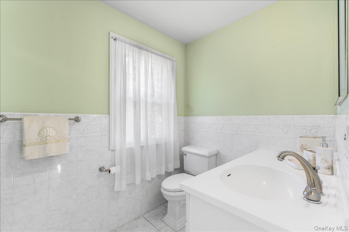 42 North Road – For Sale photo 29