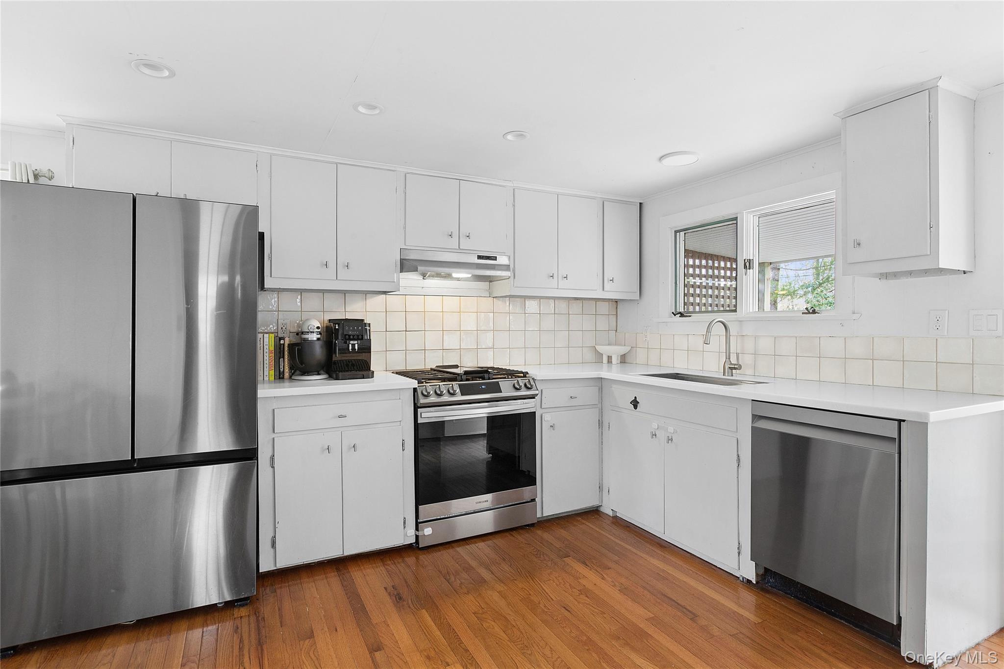 111 Oak Lane – For Sale photo 2
