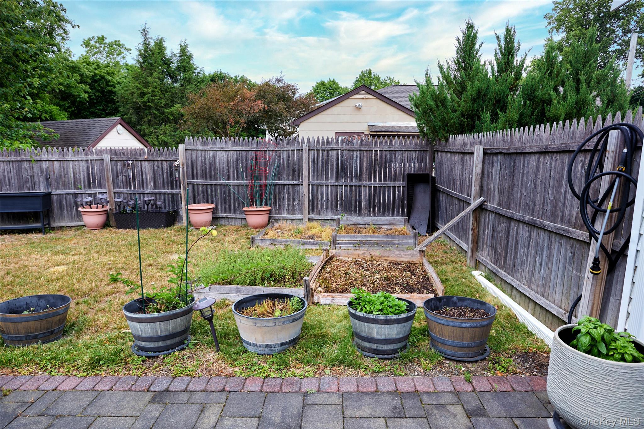 181 N Grand Avenue – For Sale photo 38
