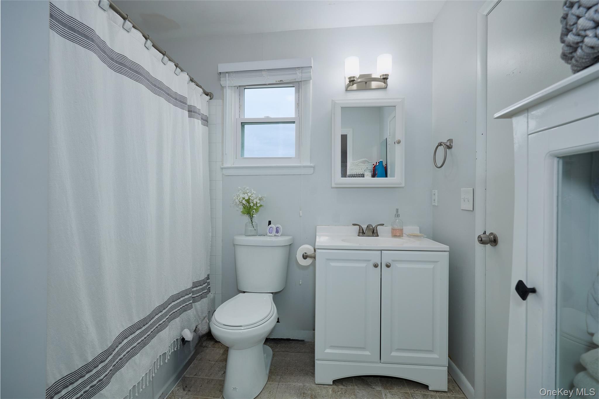 181 N Grand Avenue – For Sale photo 29