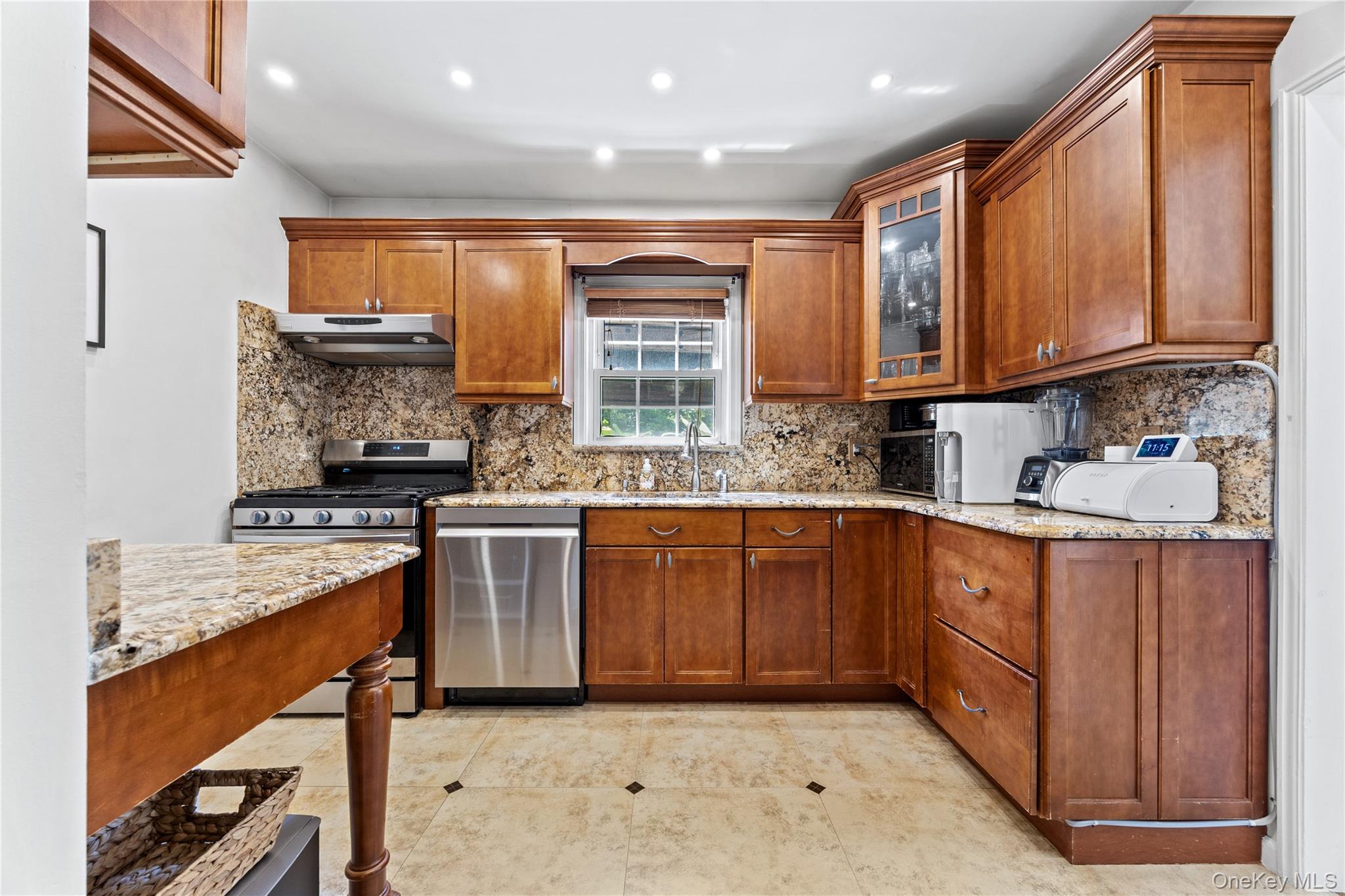 82 Superior Road – For Sale photo 6