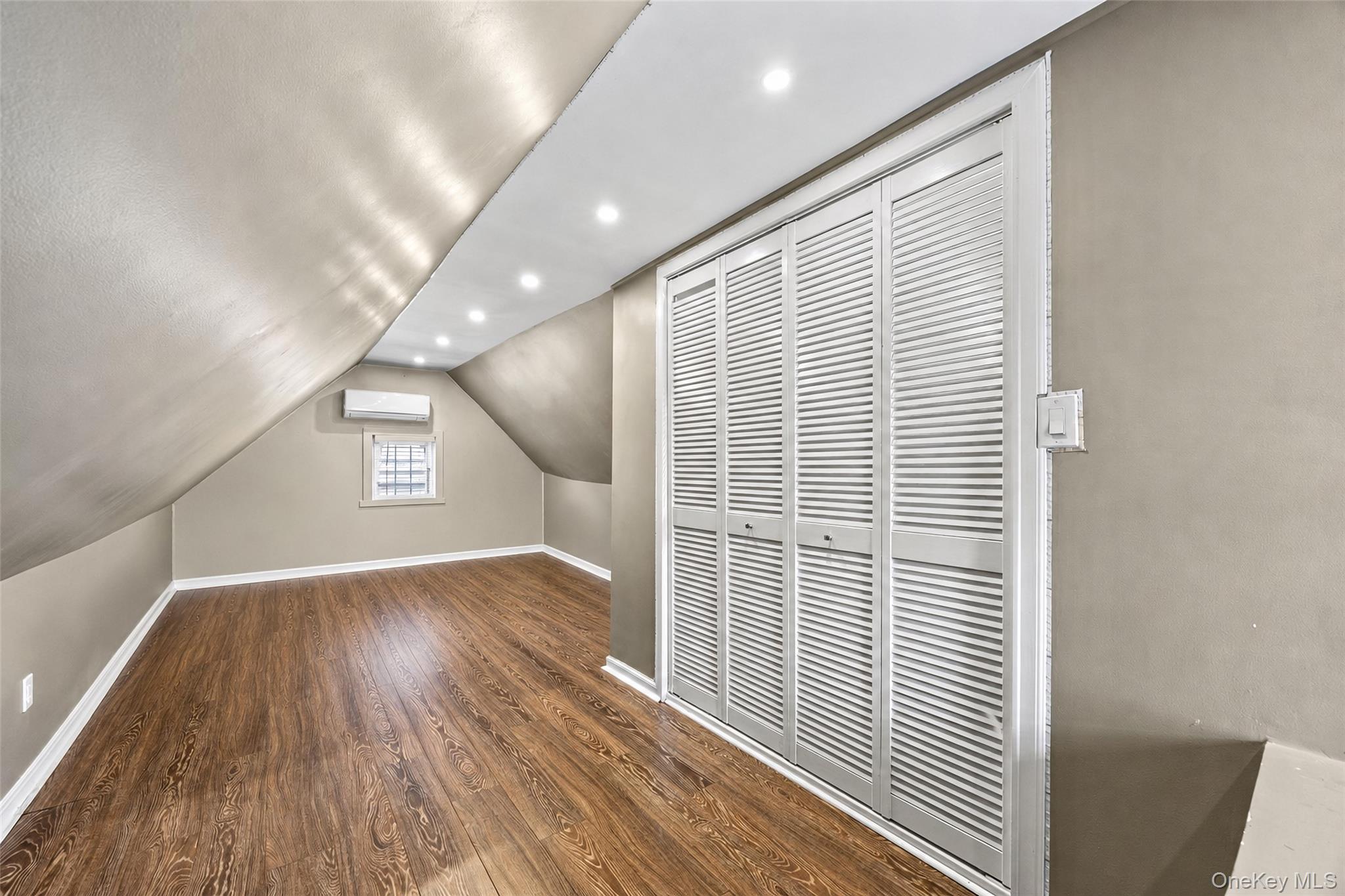 82 Superior Road – For Sale photo 11