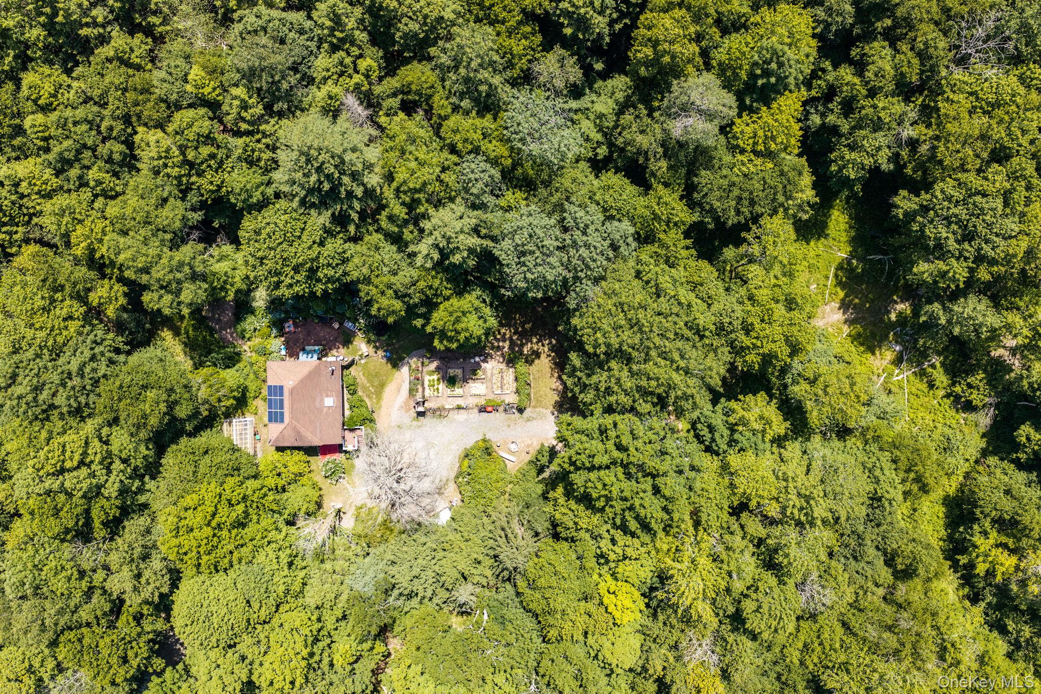 10 Church Road – For Sale photo 41