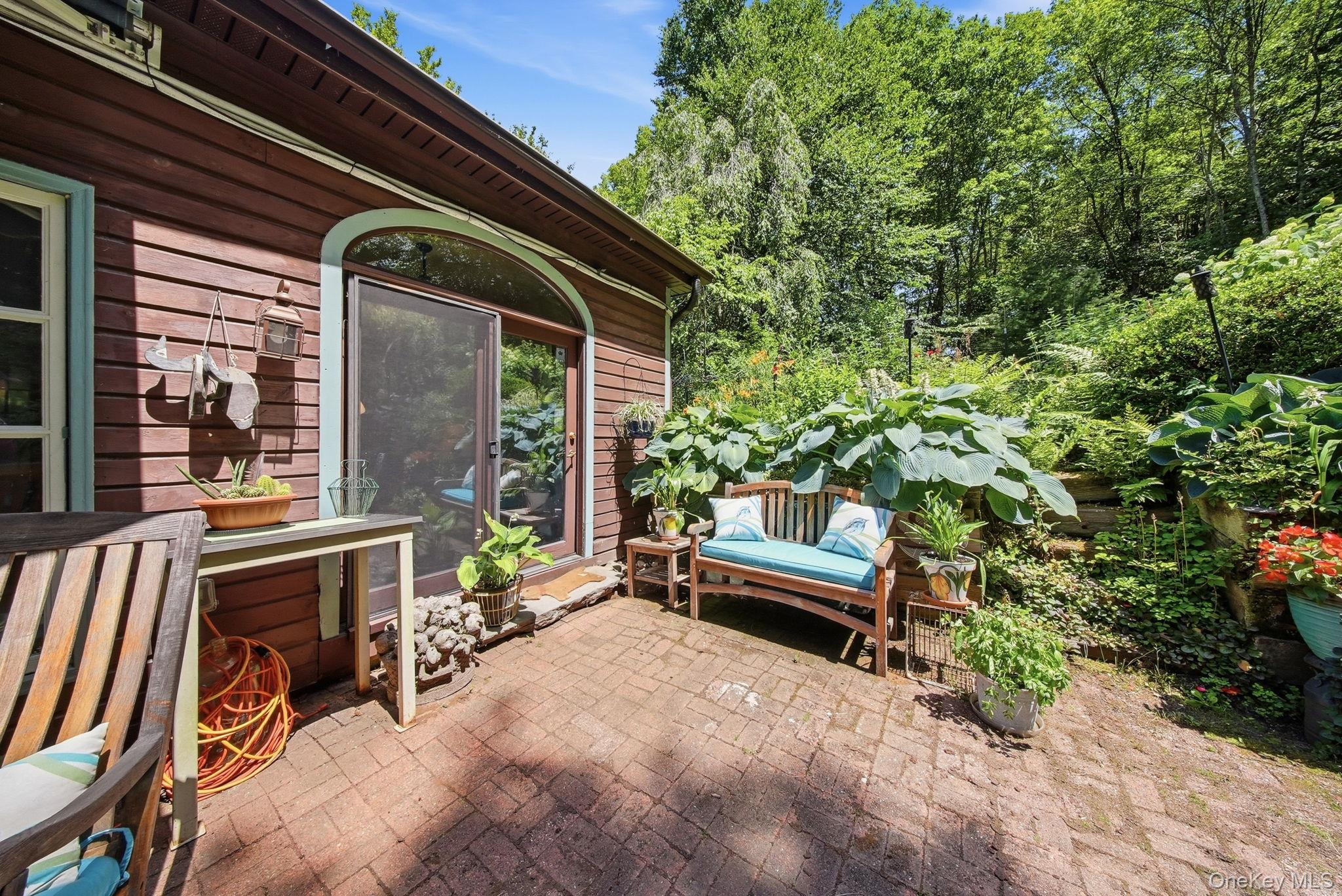 10 Church Road – For Sale photo 22