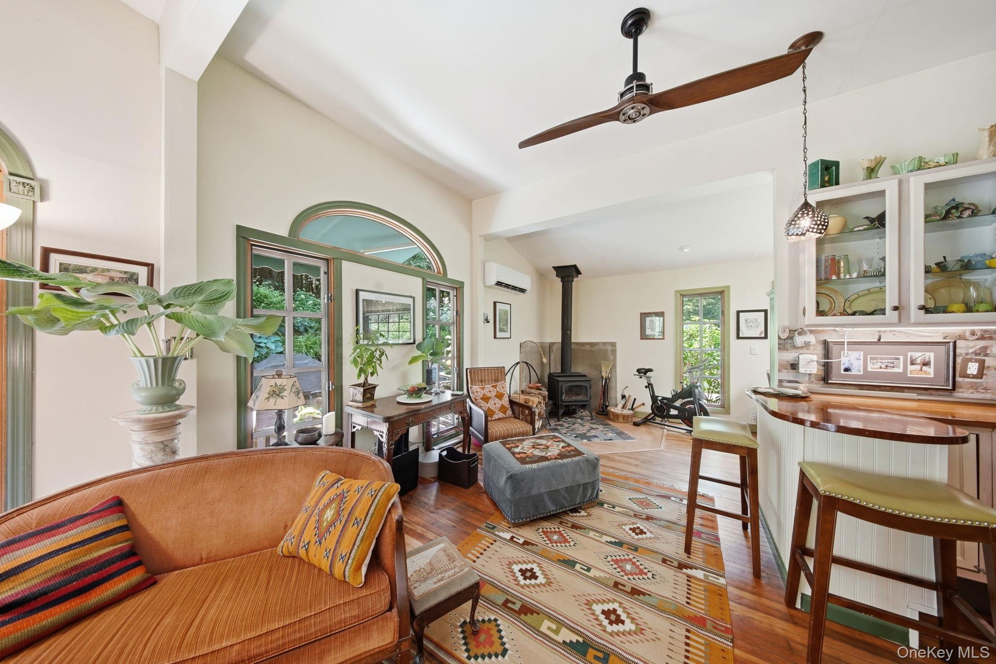 10 Church Road – For Sale photo 7